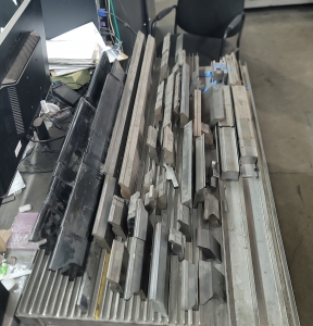 AMADA SHEET METAL FABRICATION SHOP AMADA VIPROS 358 KING AND PEGA 345 TURRET PUNCHES, 2 AMADA RG-80S CNC PRESS BRAKES