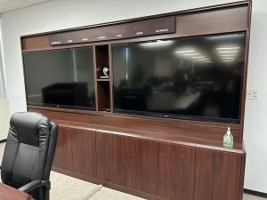 PUBLIC ONLINE AUCTION COMMAND And CONTROL ROOM CONSOLES MANUFACTURER