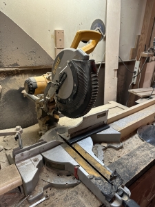 PUBLIC ONLINE AUCTION COMMAND And CONTROL ROOM CONSOLES MANUFACTURER