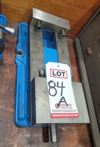 PUBLIC ONLINE AUCTION HAAS CNC MACHINE SHOP