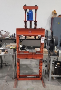 PUBLIC ONLINE AUCTION HAAS CNC MACHINE SHOP