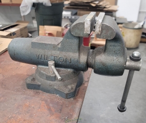 PUBLIC ONLINE AUCTION HAAS CNC MACHINE SHOP