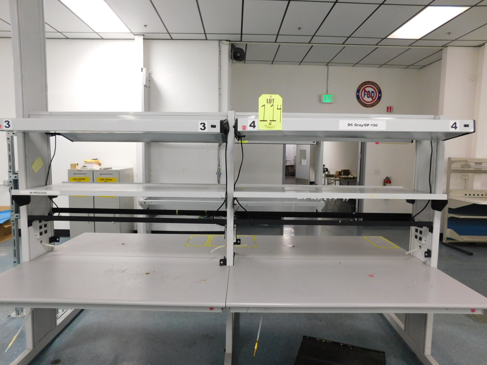 LOT OF (4) LIGHTED WORKSTATIONS-114