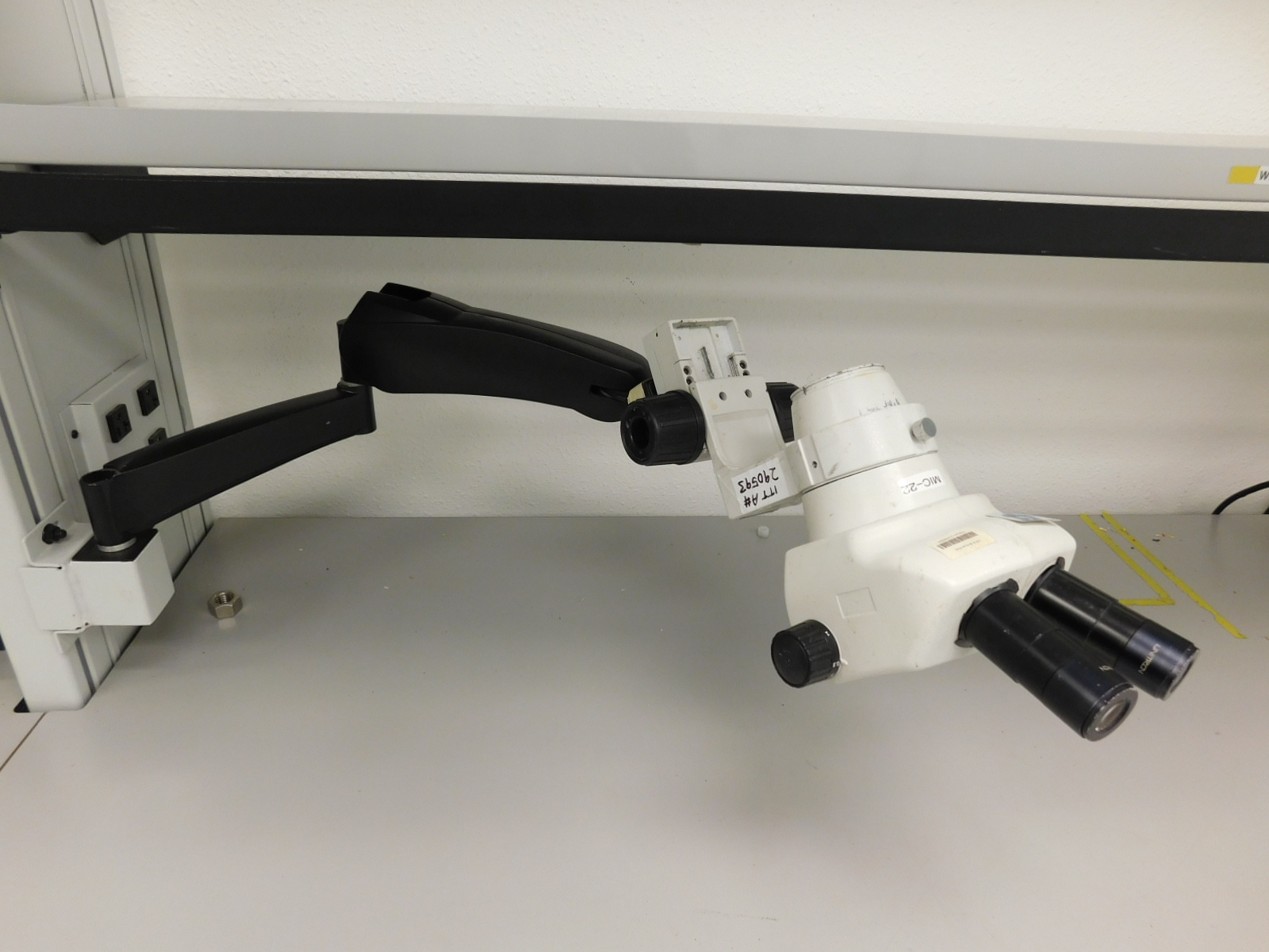 LOT OF (3) LIGHTED WORKSTATIONS, W/(2) SETS OF OPTICS-118