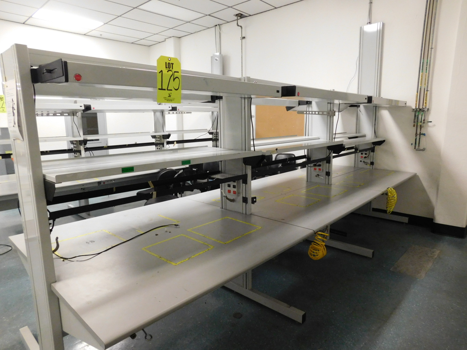 LOT OF (6) LIGHTED WORKSTATIONS-125