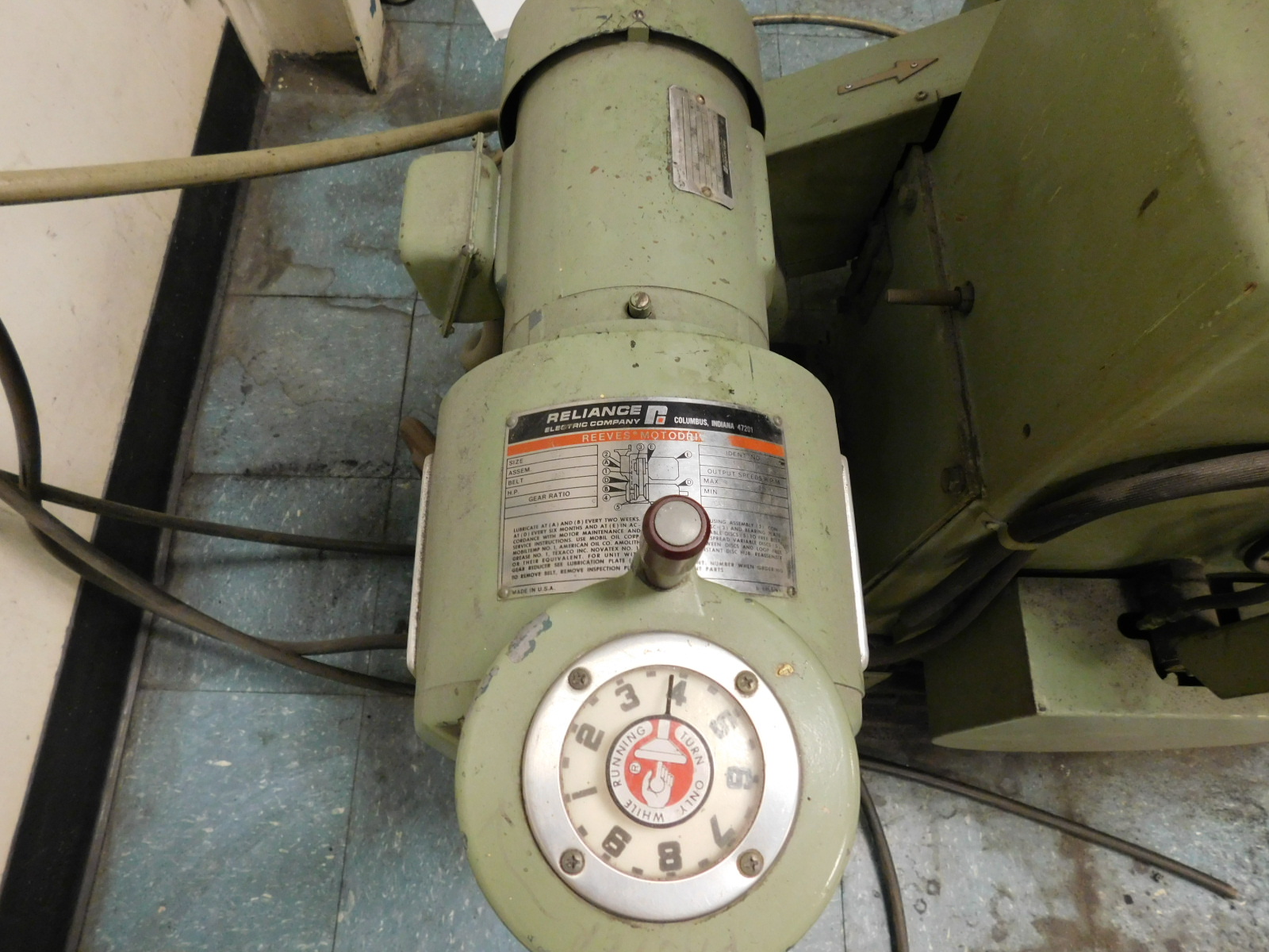 STOKES COMPACTING PRESS, MODEL 9002064, S/N 664362, W/REEVES MOTODRIVE NO. 11HM194431-132