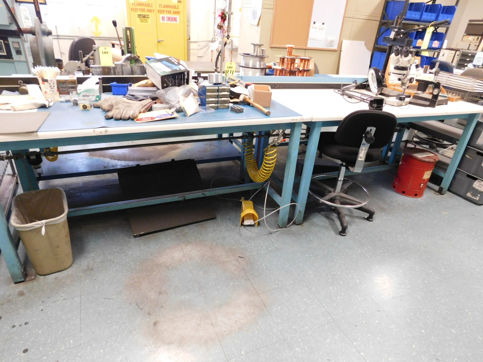 1992 LINDBERG/BLUE M MESH BELT CONVEYOR FURNACE, TYPE: 830A12B5C5D8E12, S/N 919646-E, KILOWATTS: 60.6, VOLTS: 480: PHASE: 3, MAX TEMP: 1100 DEG. C, HERTZ: 60, 34'X40"X53", CONVEYOR BELT WIDTH: 12", COMES W/THERMCO MODEL 8300 GAS MIXER-143