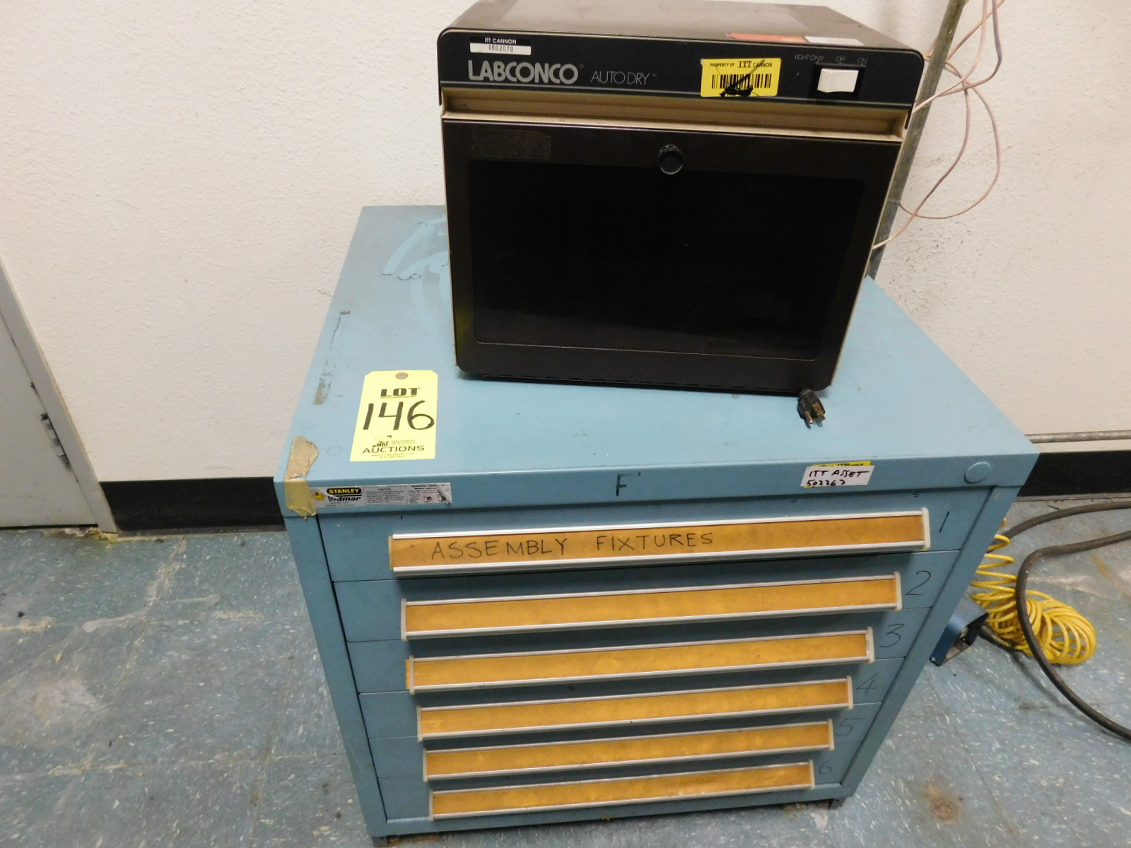 STANLEY VIDMAR 6 DRAWER TOOL/PARTS CABINET, 30"X28"X30", LABCONCO AUTO DRY CAT.# 55305 BUT W/O DRAWER CONTENTS-146