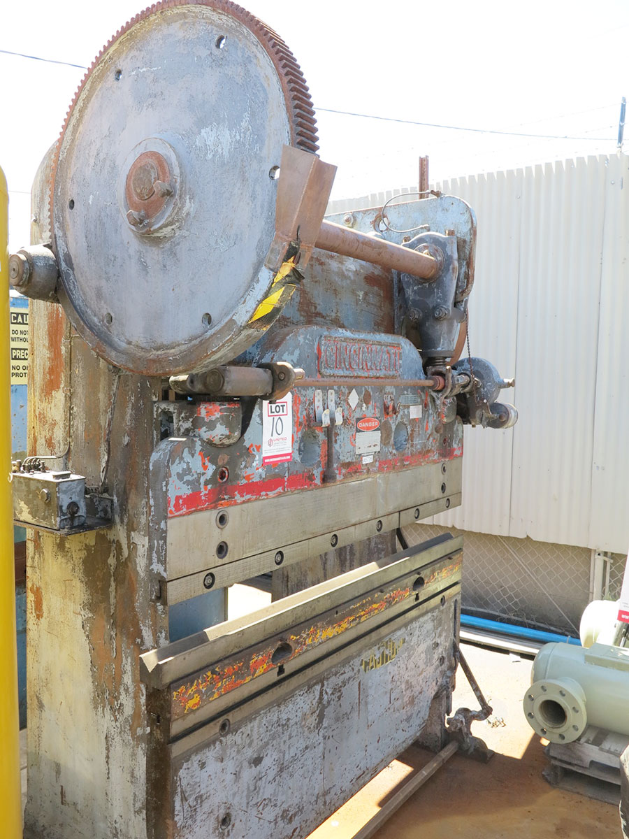100 TON X 6' CINCINNATI HEAVY DUTY MECHANICAL PRESS BRAKE, MODEL SERIES 4, MECHANICAL CLUTCH, AUTO LUBE SYSTEM, FOOT TREADLE, NOTE: THIS MACHINE NEEDS WORK (LOCATION: GARVEY AVE., SOUTH EL MONTE, CA) ***RIGGING FEE $100***-10