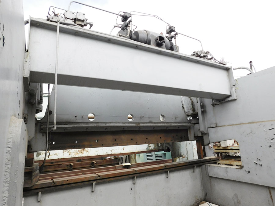 150 TON X 14' PACIFIC HEAVY DUTY HYDRAULIC PRESS BRAKE W/ HUGE 38" DEEP THROAT, MODEL K - 150 - 14, MICRO SWITCH STROKE DEPTH CONTROL, NOTE: THIS MACHINE REQUIRES A PIT, ELECTRIC FOOT PEDAL (LOCATION: GARVEY AVE., SOUTH EL MONTE, CA) ***RIGGING FEE $500***-13