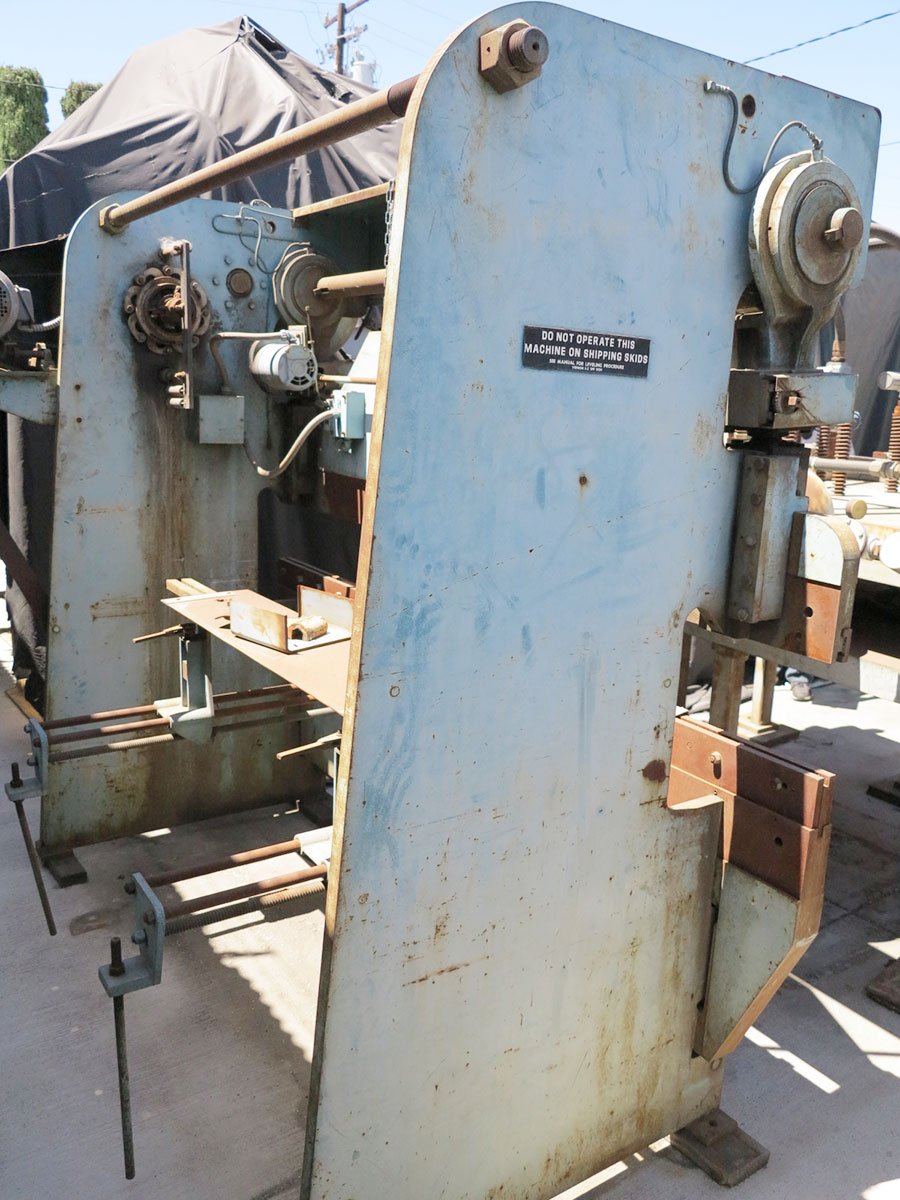 35 TON X 8' WYSONG PRESS BRAKE, FRONT OPERATED MANUAL BACK GAUGE W/ INDICATOR, POWER RAM ADJUSTMENT W/ INDICATORS, ONE SHOT LUBE SYSTEM, FOOT TREADLE, MECHANICAL CLUTCH (LOCATION: GARVEY AVE., SOUTH EL MONTE, CA) ***RIGGING FEE $150***-17A
