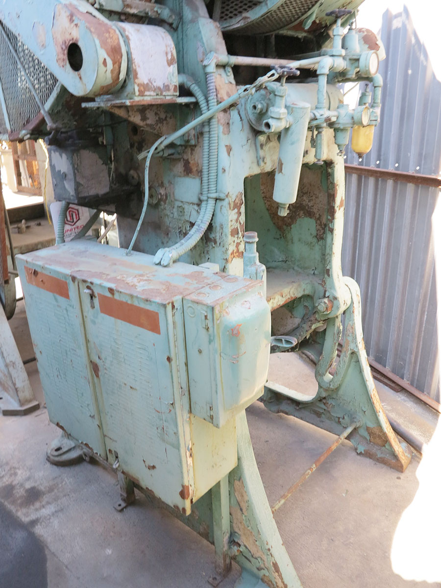 60 TON X 3 1/2" BLISS OBI PUNCH PRESS, MODEL 21 1/2, MOTORIZIED RAM ADJUSTMENT, AIR CLUTCH & AIR BRAKE, DUAL AIR RAM COUNTERBALANCES, BIJUR AUTOMATIC LUBRICATION SYSTEM, AIR REGULATORS & FILTERS, BELTS & FLYWHEEL GUARDS, DIRECT AC MOTOR DRIVEN, PALM CONTROLS, A/C W/ RESERVE TANK (LOCATION: GARVEY AVE., SOUTH EL MONTE, CA) ***RIGGING FEE $50***-30