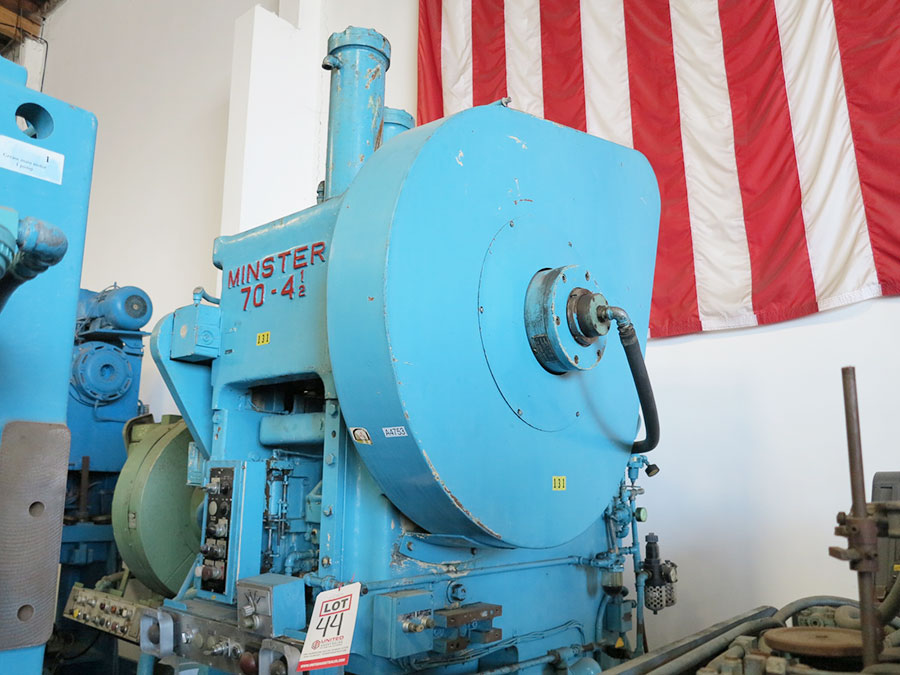 75 TON X 5" MINSTER OBS PUNCH PRESS, MODEL 70-4-1/2, BOLSTER PLATE W/ BALL TRANSFERS, DUAL PALM CONTROL MOUNTED ON RAM, BIJUR LUBRICATION SYSTEM, WORK LIGHTS, OPERATOR PUSH BUTTON CONTROL ON RAM, AIR CLUTCH & BRAKE, MINSTER CLUTCH CONTROL (LOCATION: GARVEY AVE., SOUTH EL MONTE, CA) ***RIGGING FEE $250***-44