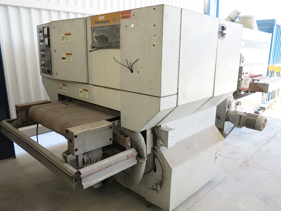 37" TIMESAVERS ORBITAL SANDER W/ DUAL ORBITAL HEADS (WOODWORKING SANDER), VACUUM TABLE, DUAL ORBITAL HEADS, CHIP BLOWER, YEAR 1993 (LOCATION: RUSH ST., SOUTH EL MONTE, CA) ***RIGGING FEE $150***-84