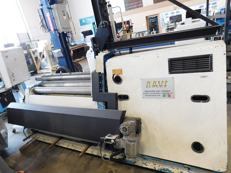 10 GA. X 48" DAVI HYDRAULIC CNC 4 ROLL SHEET METAL PLATE ROLL W/ VERTICAL SUPPORT SYSTEM, MODEL MCB-1219/S, CNC PEDESTAL CONTROLLER, HYDRAULIC OVERHEAD SUPPORT, NOTE: NEW REPLACEMENT COST OVER $52,000, YEAR 2001, NOTE: NEEDS PROGRAM WORK (LOCATION: GARVEY AVE., SOUTH EL MONTE, CA) ***RIGGING FEE $50***-104