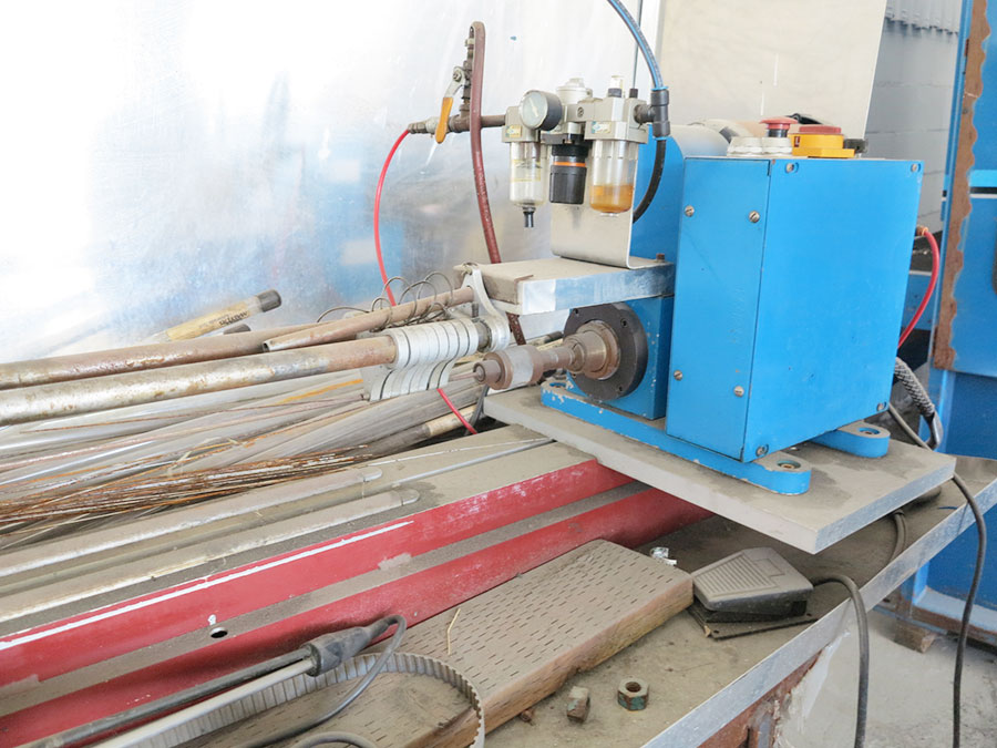 44" HINGE-A-MATIC HORIZONTAL HINGE BORING AND DRILLING MACHINE, HORIZONTAL GUN DRILL, MODEL 5000, MULTIPLE DRILL BITS, STAND, VARIABLE SPEED, COLLET CLOSURE (LOCATION: RUSH ST., SOUTH EL MONTE, CA) ***RIGGING FEE $25***-111