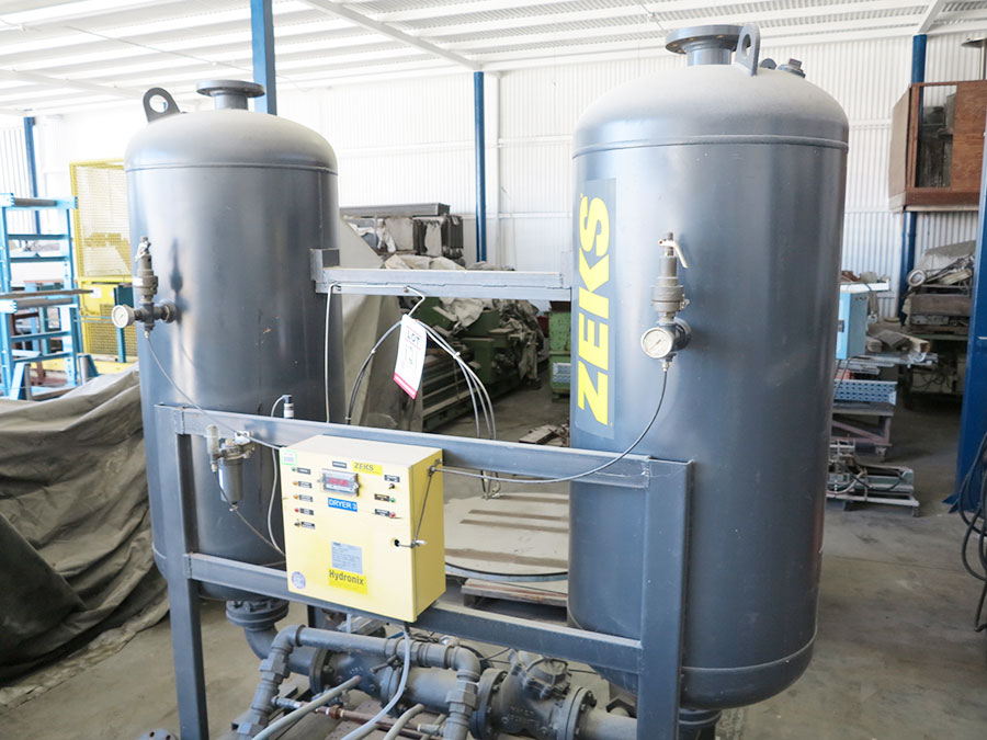 1910 SCFM ZEKS HYDRONIX HEATLESS PURGE DESICCANT AIR DRYER, MODEL 1910HPS1L0D00E, ADJUSTABLE PURGE, FILL & DRAIN PORTS, TOWER SEQUENCING LIGHT, (NOTE: NEW REPLACEMENT COST IS $38,800) (LOCATION: RUSH ST., SOUTH EL MONTE, CA) ***RIGGING FEE $25***-121