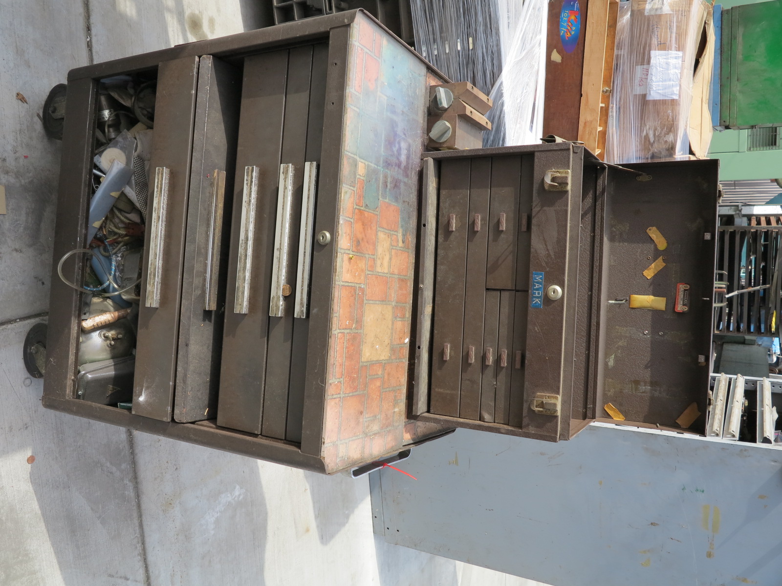 ROLLING TOOL BOX W/ KENNEDY TOP BOX, BOTH W/ MISC TOOLS (LOCATION: RUSH ST., SOUTH EL MONTE, CA)-141