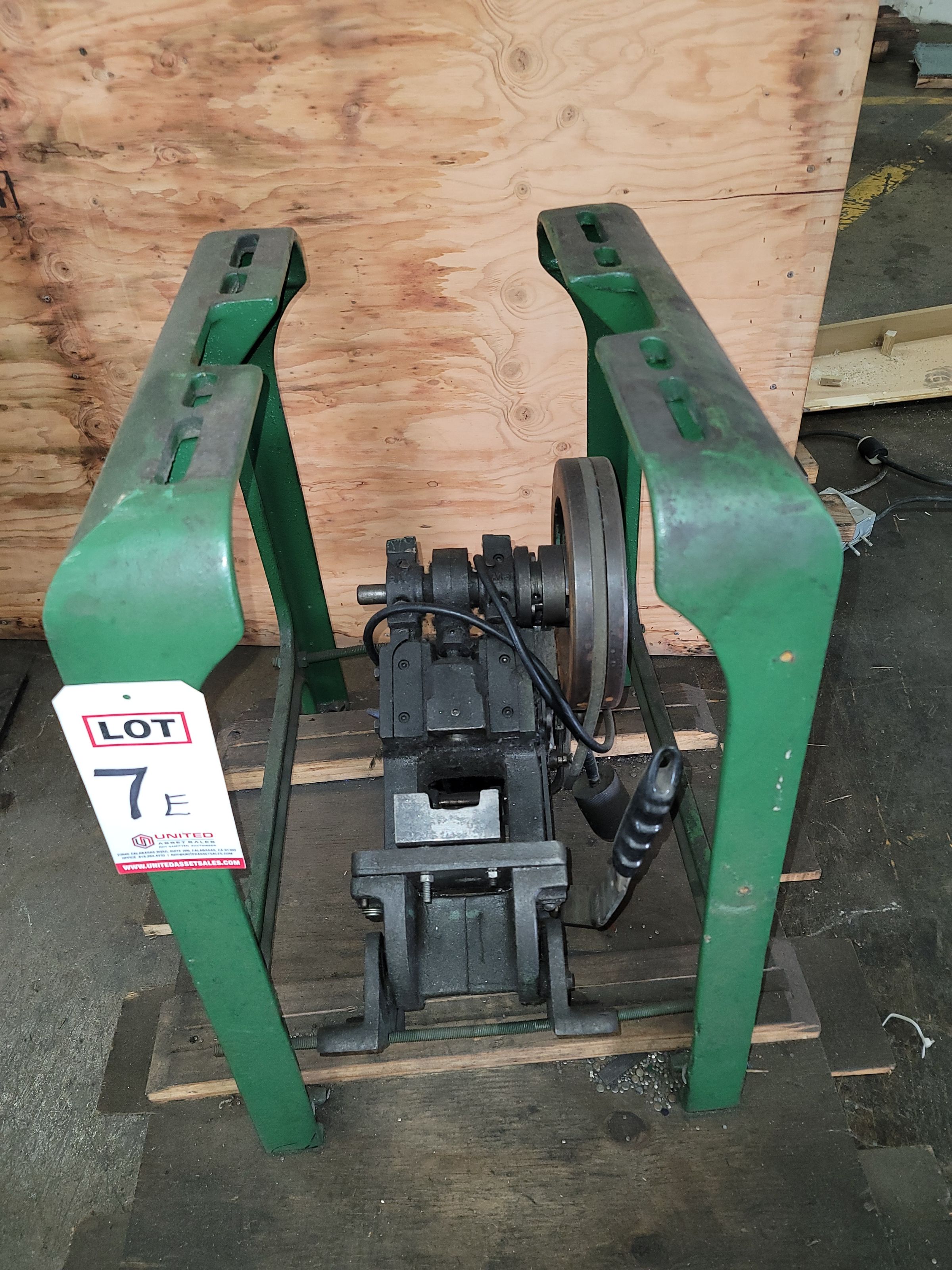 KENCO 1-1/2 TON PUNCH PRESS-7E