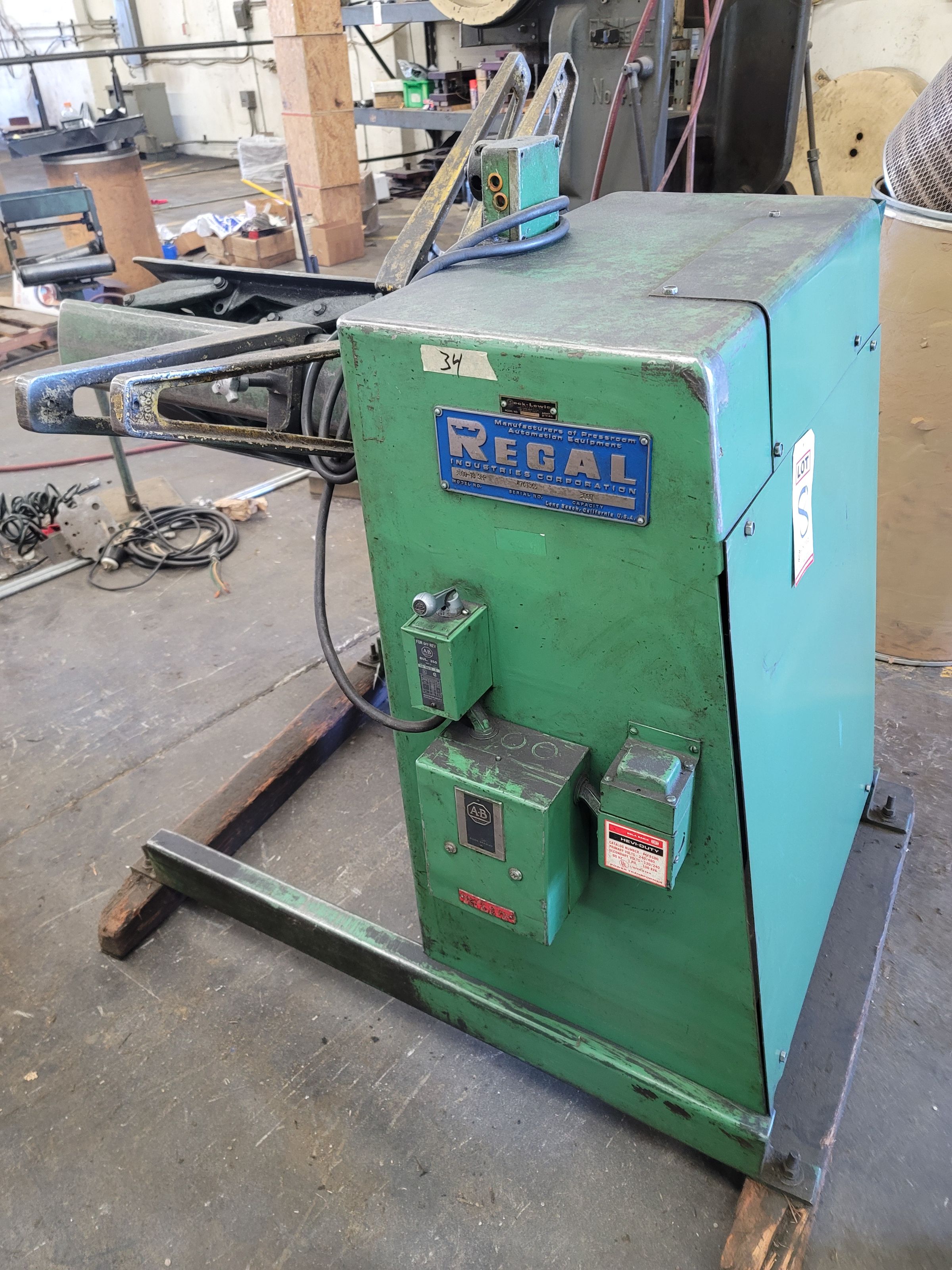 REGAL 3,000 LB X 18" REEL, POWERED, S/N 4761865-8