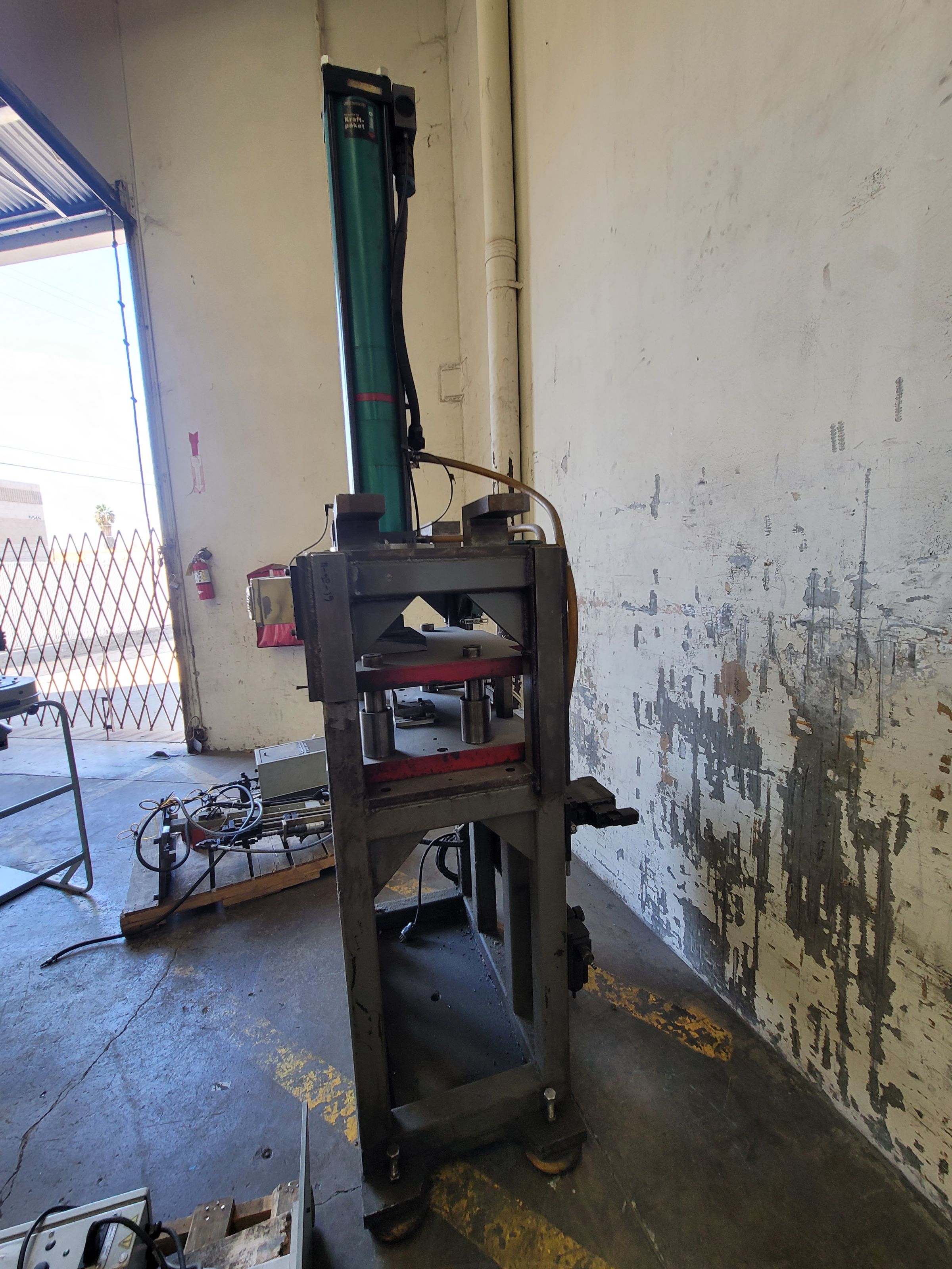 CUSTOM BUILT SINGLE RAM HYDRAULIC PRESS-19