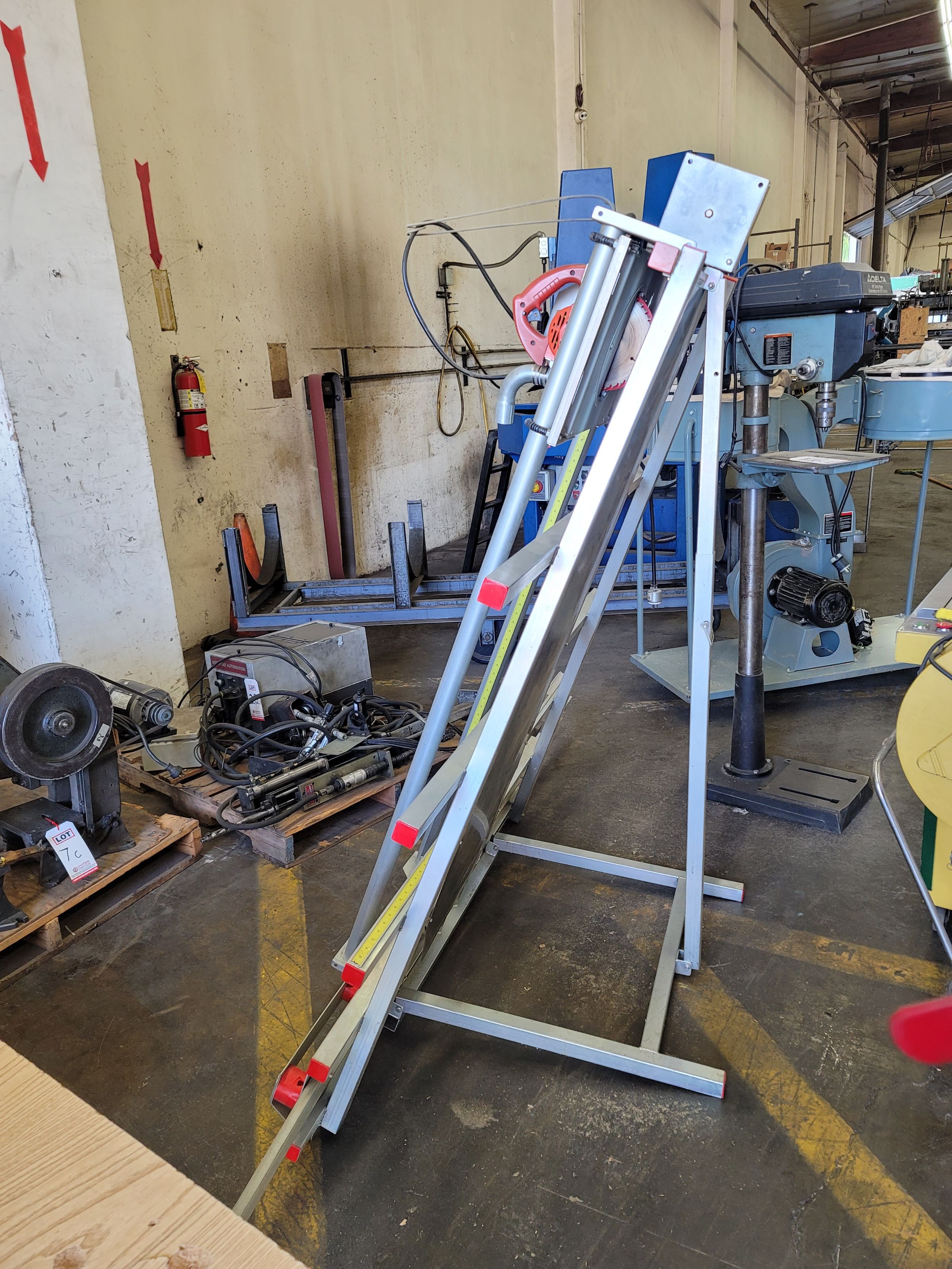 MILWAUKEE 8" VERTICAL PANEL SAW, CAT. NO. 6480, S/N 797A499290035-24