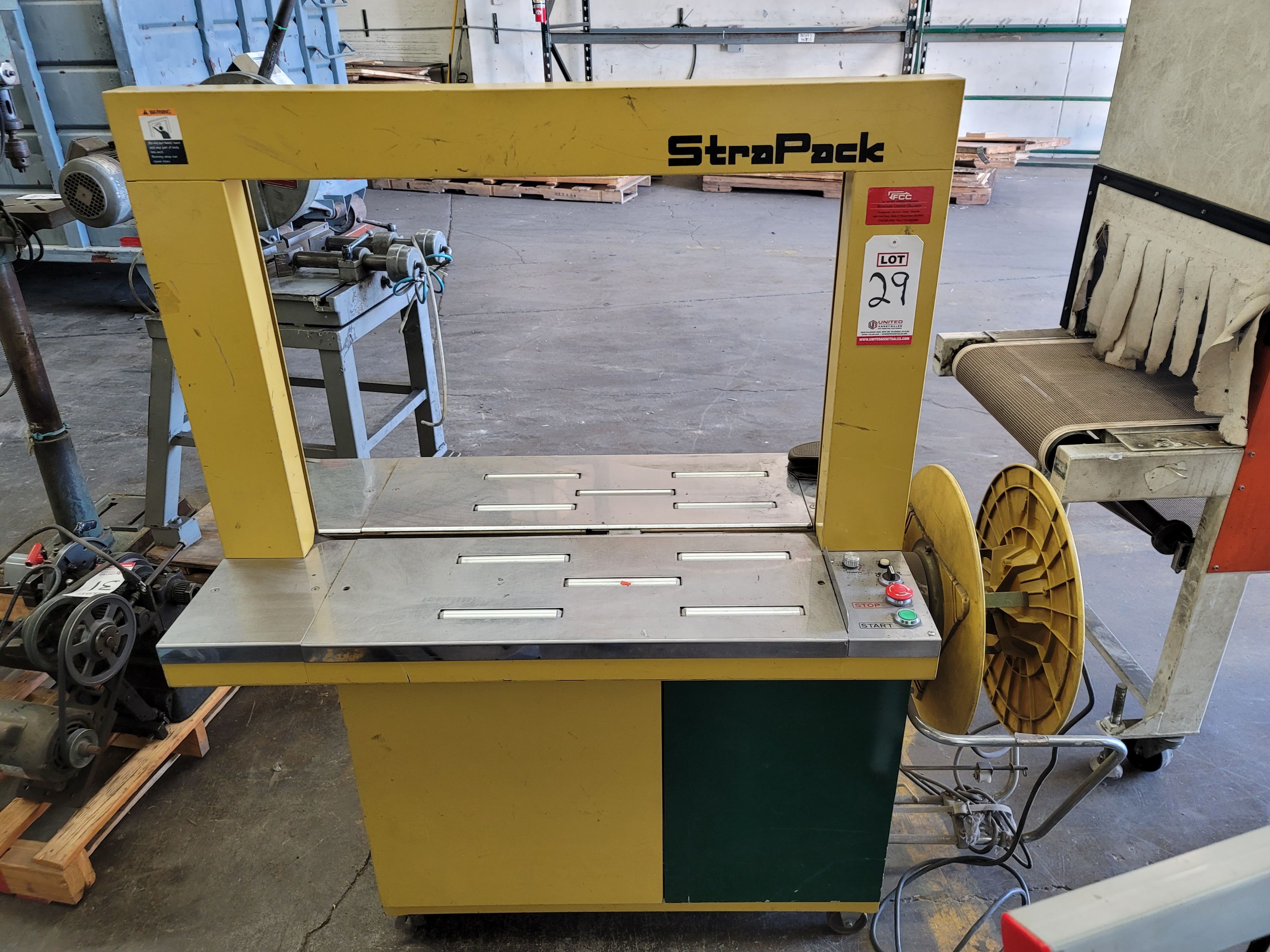 STRAPACK AUTOMATIC STRAPPING MACHINE, MODEL RQ-8, 101V/SINGLE PHASE, S/N B0693-29