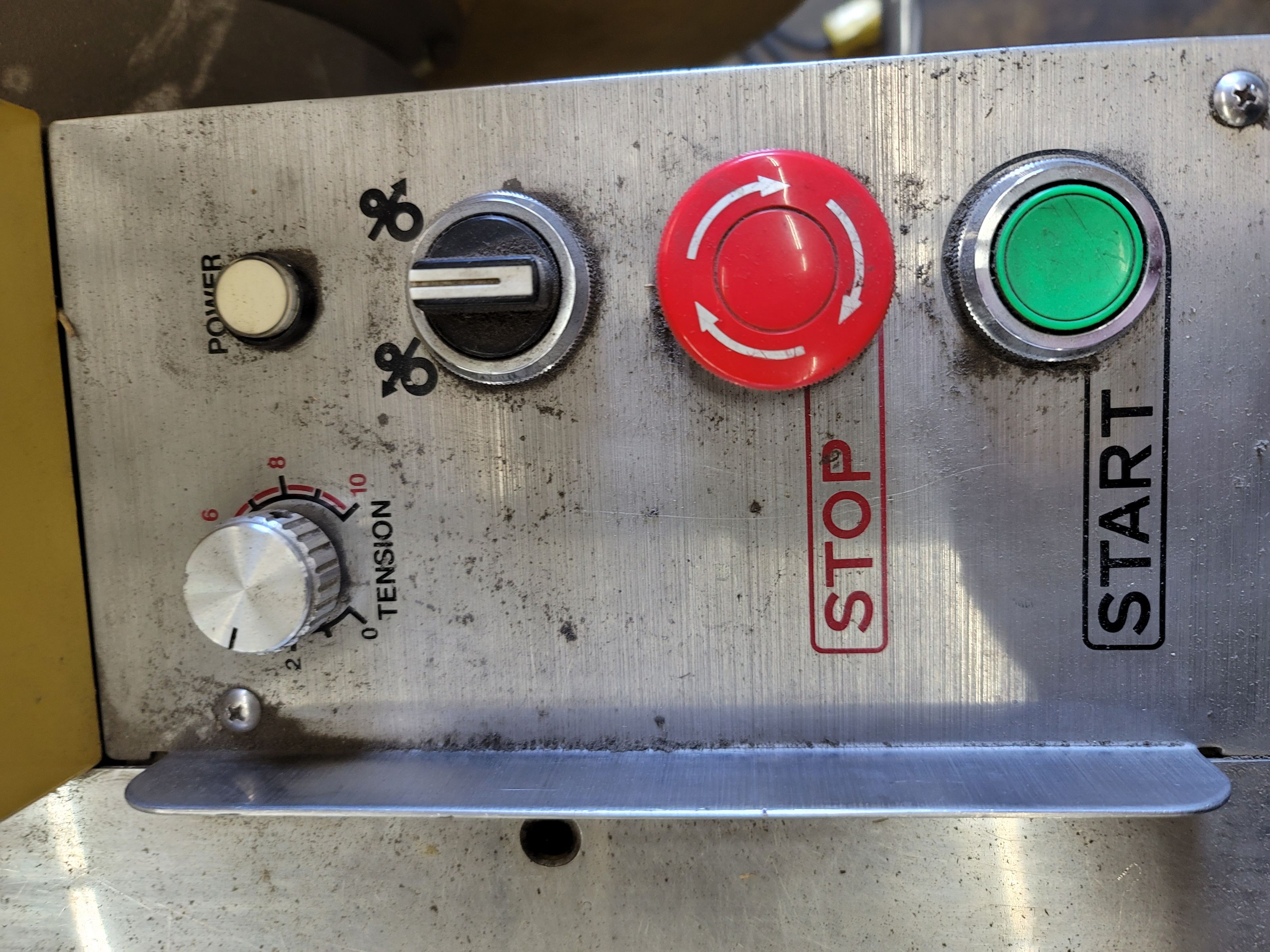 STRAPACK AUTOMATIC STRAPPING MACHINE, MODEL RQ-8, 101V/SINGLE PHASE, S/N B0693-29