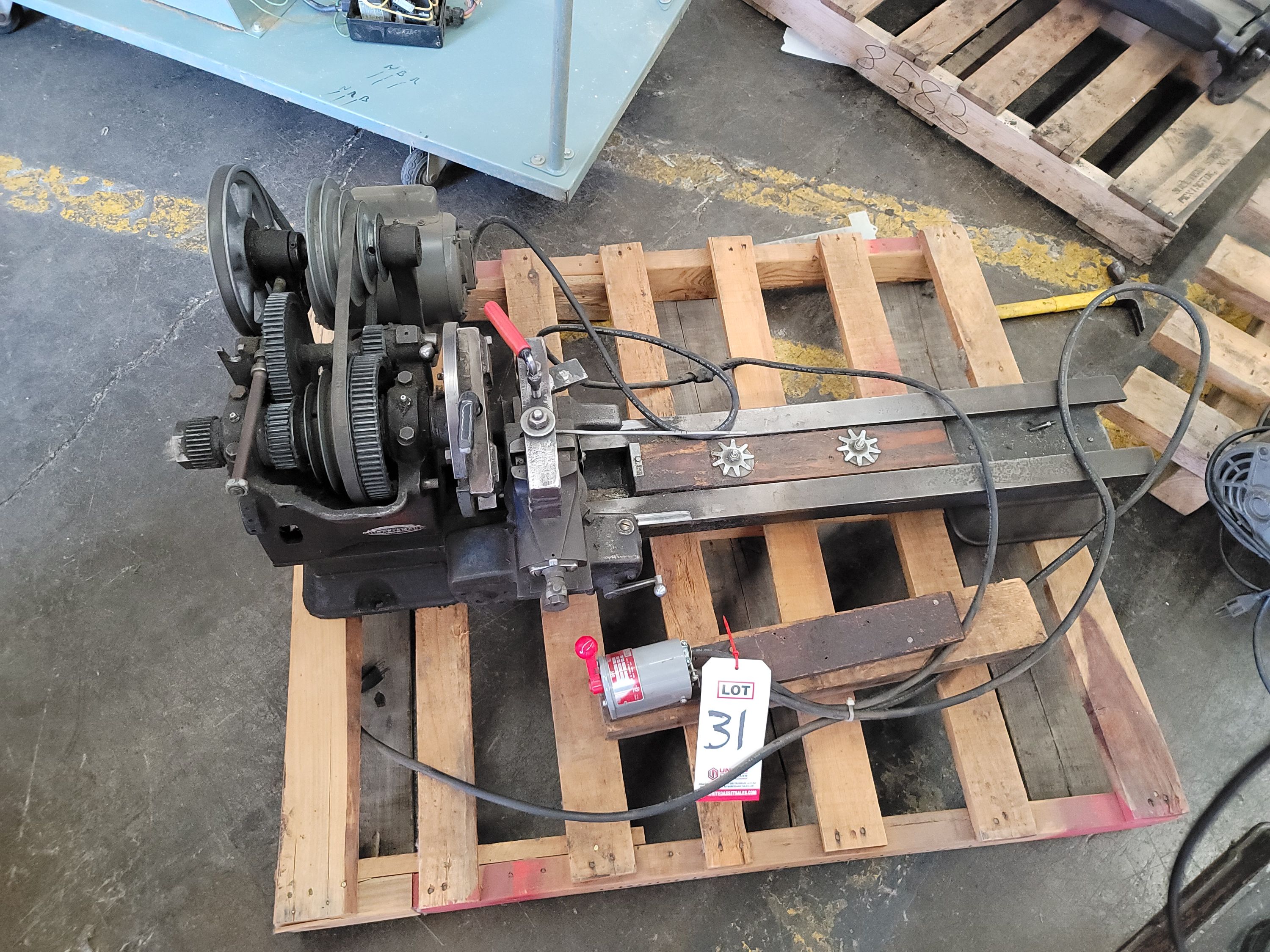 VINTAGE CRAFTSMAN LATHE, MASTER CRAFTSMAN SERIES, AS PICTURED-31