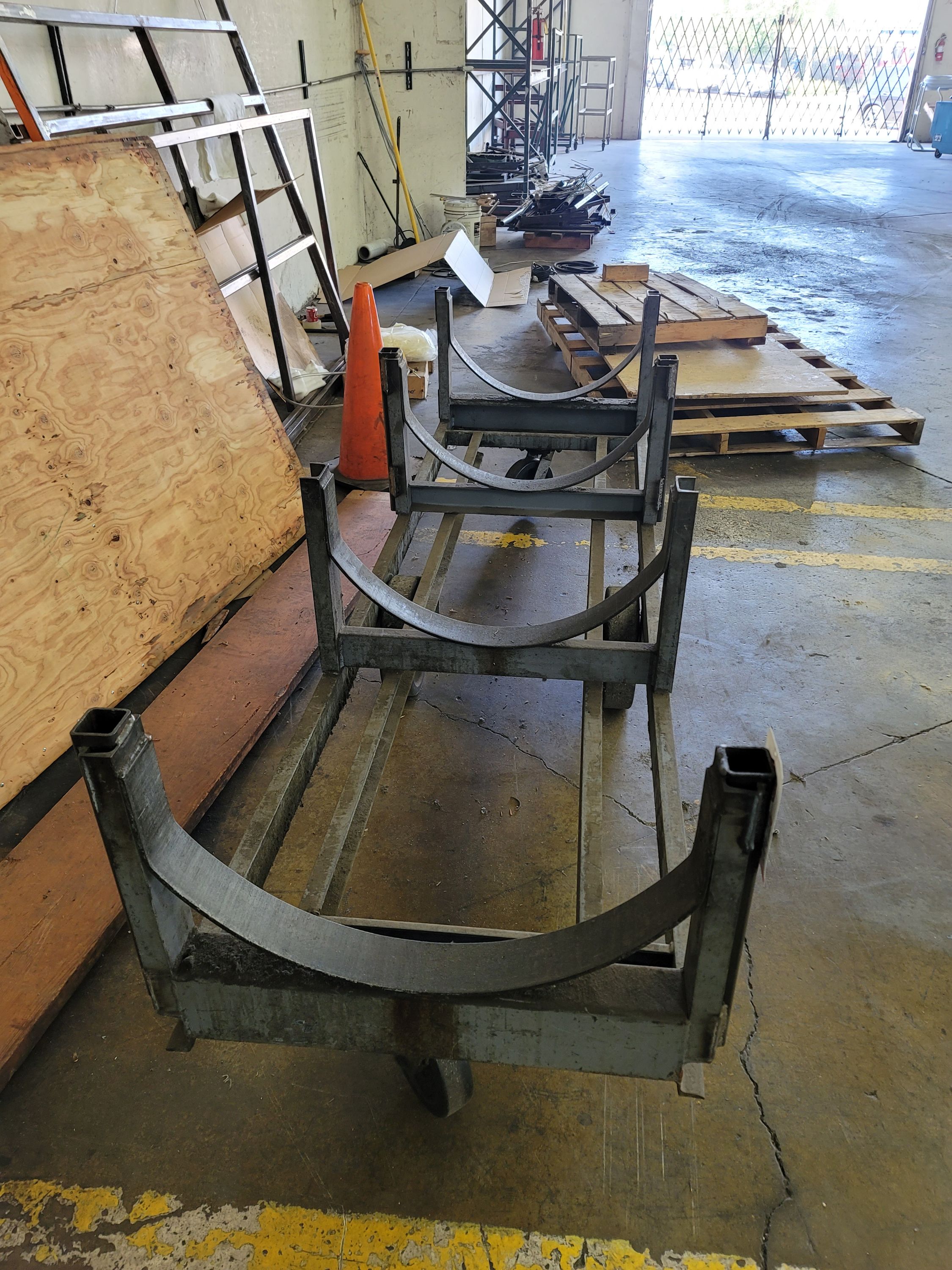 HEAVY DUTY MATERIAL CART, CENTER WHEELS TURNS EITHER END, 8' X 29", ARCHED BAY KEEPS PIPES OR RODS CENTERED-60
