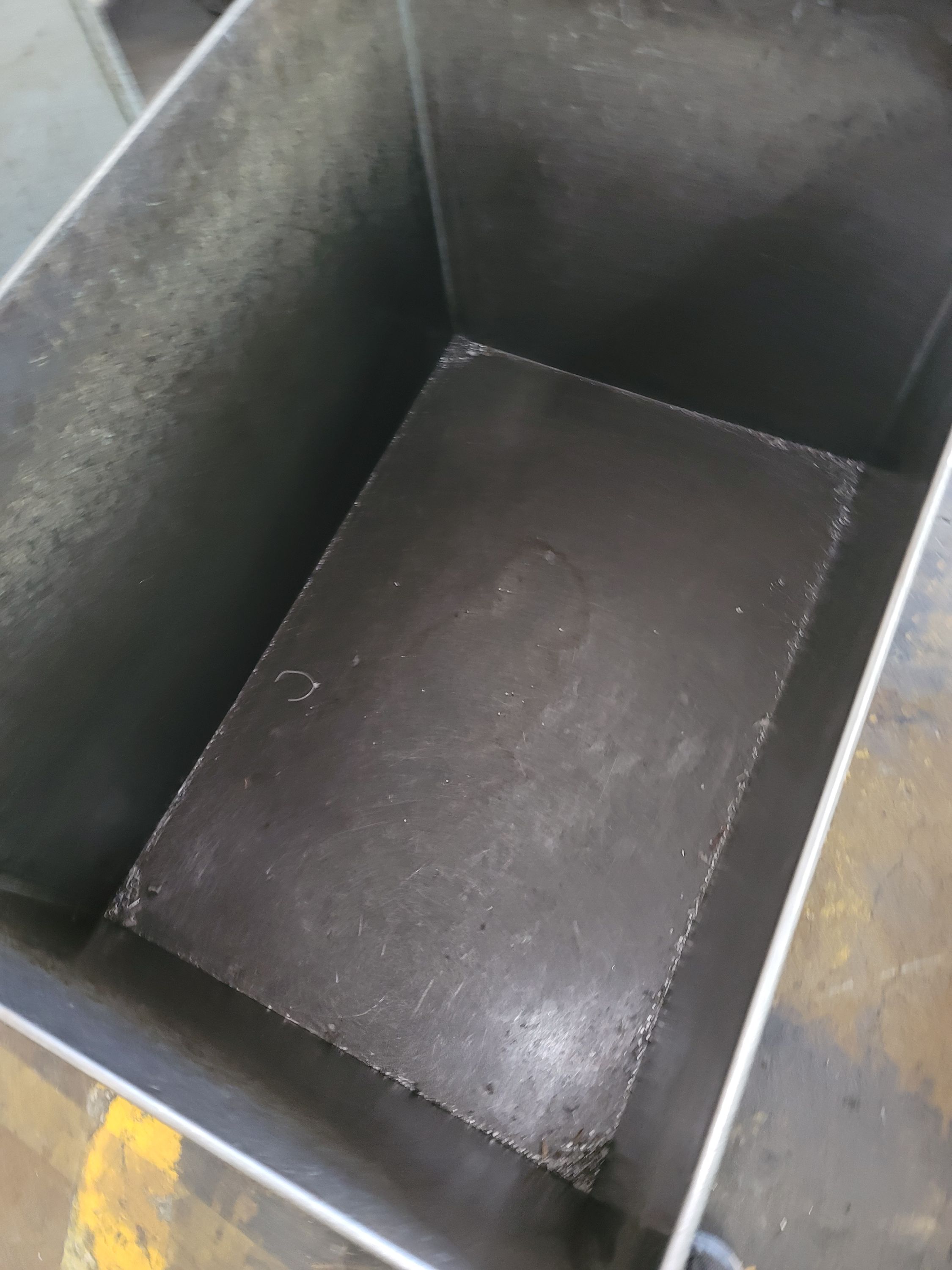 R&B MFG. CO. STEEL BIN ON CASTERS, 2' X 3' X 2' HEIGHT-64