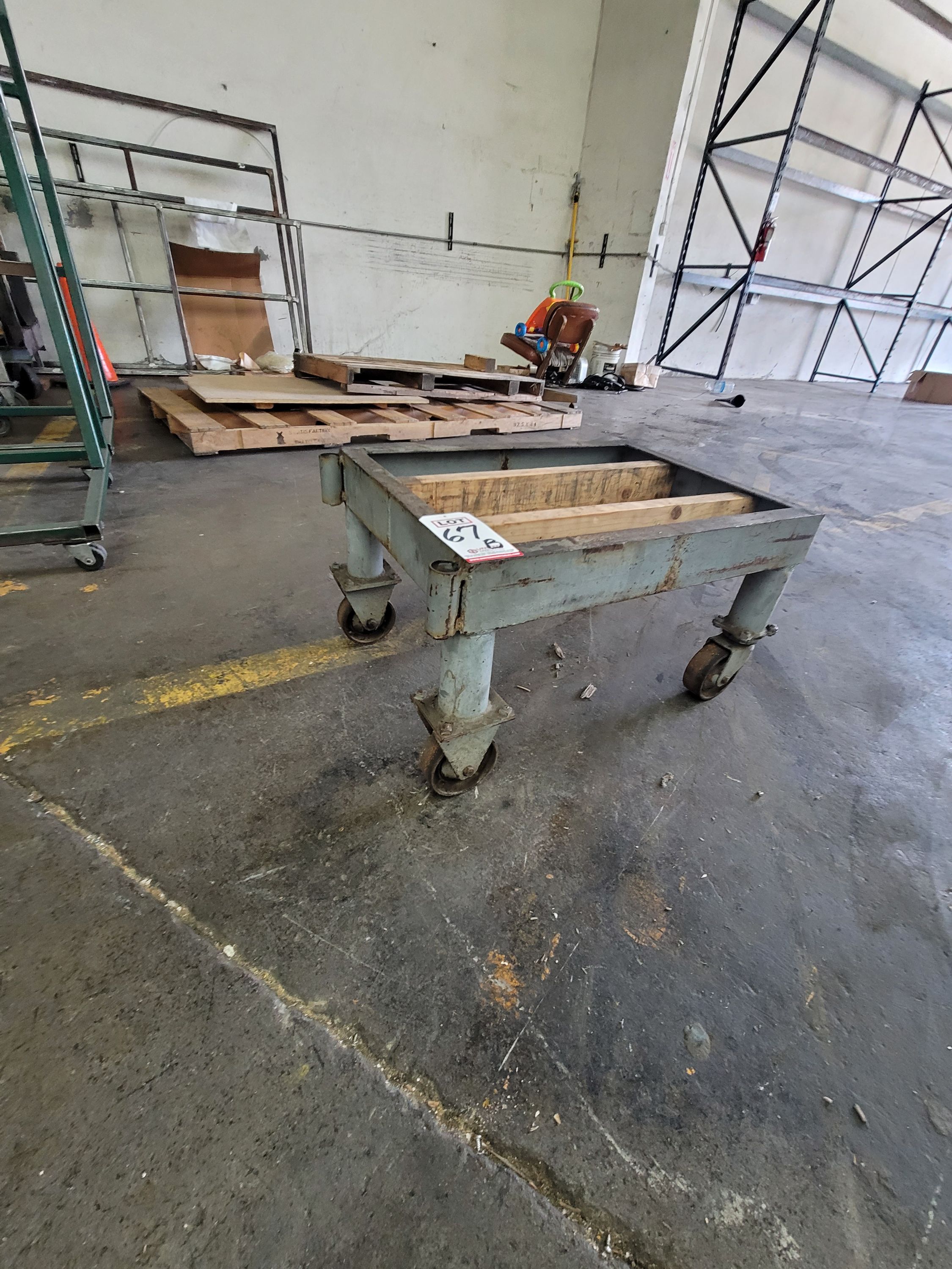 SMALL HEAVY DUTY STEEL FLAT CART, NO HANDLE, 21-1/2" X 30" X 17" TOP HEIGHT, STEEL WHEELS, ROLLS FREELY-67B