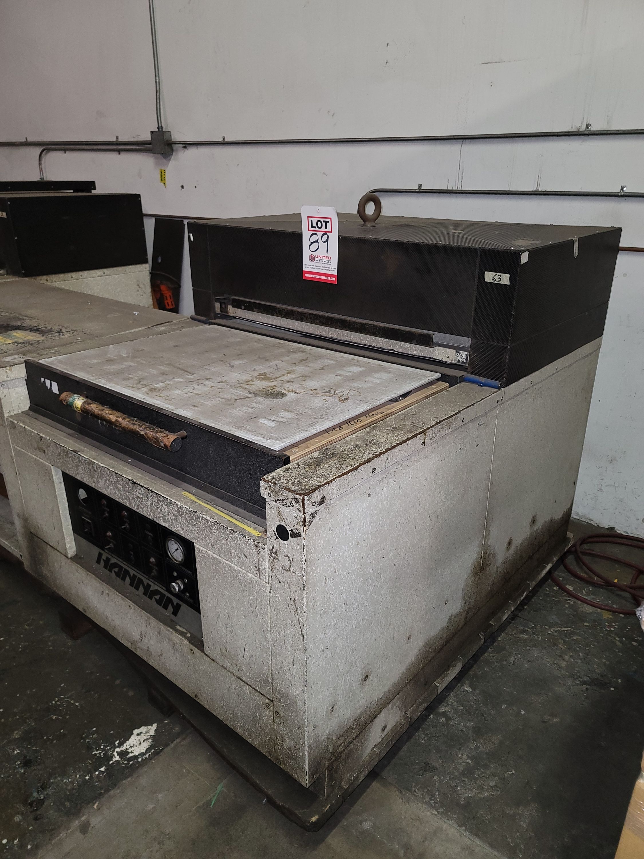 HANNAN DIE CUTTING MACHINE, MODEL 611H, 24" X 36" MATERIAL SIZE, MAX PRODUCT HEIGHT IS 4", DIE BOARD SIZE: 25.5" X 39", S/N 6104-89