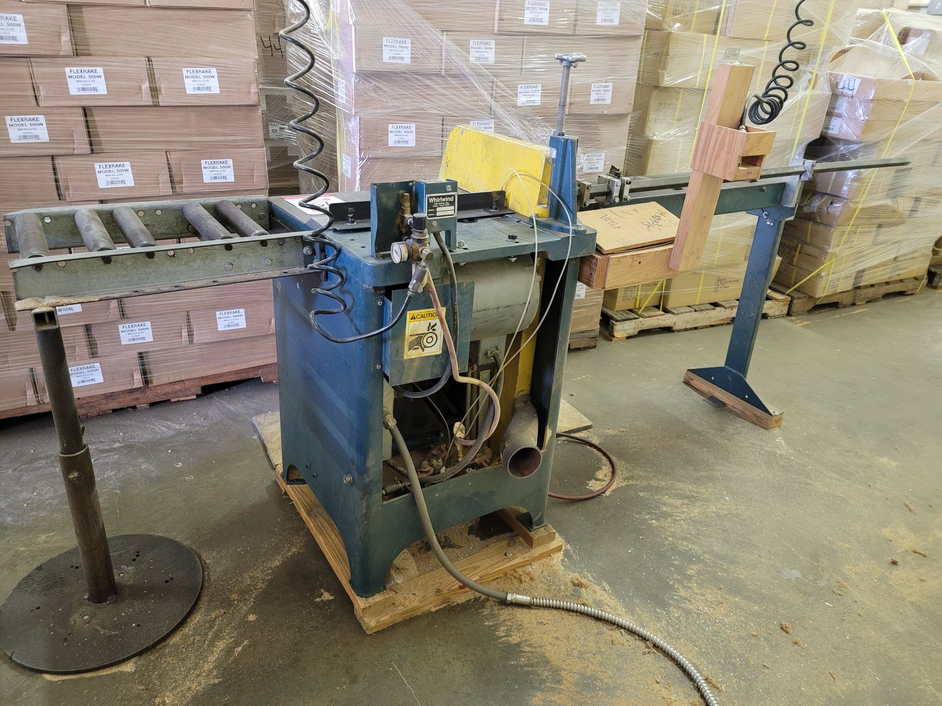 WHIRLWIND 18" UPCUT SAW, MODEL 212L, WOODWORKING SAW, S/N 4313519L-95