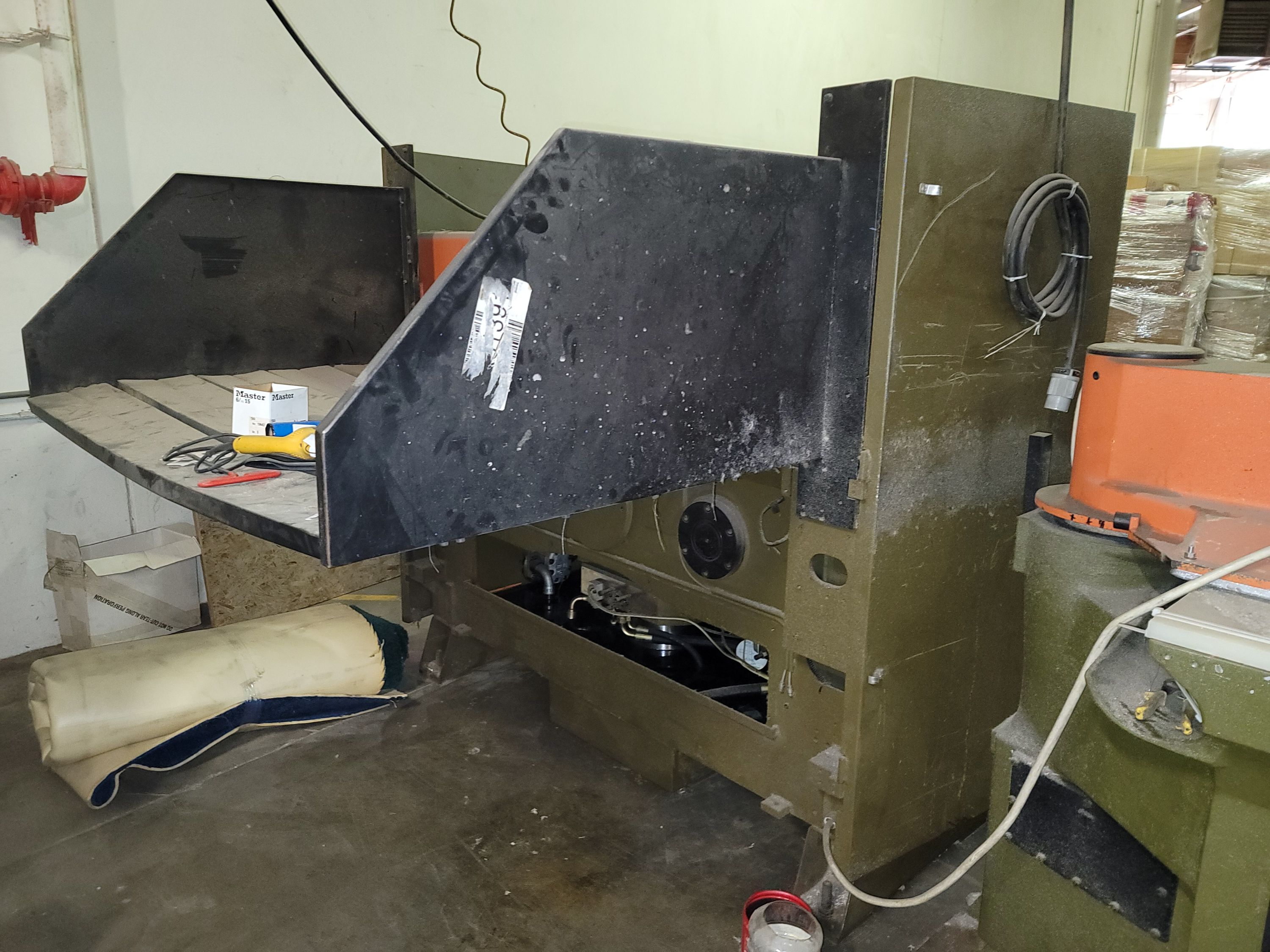 ATOM FULL BEAM DIE CUTTING PRESS, MODEL S377/1, S/N 24C040107-99