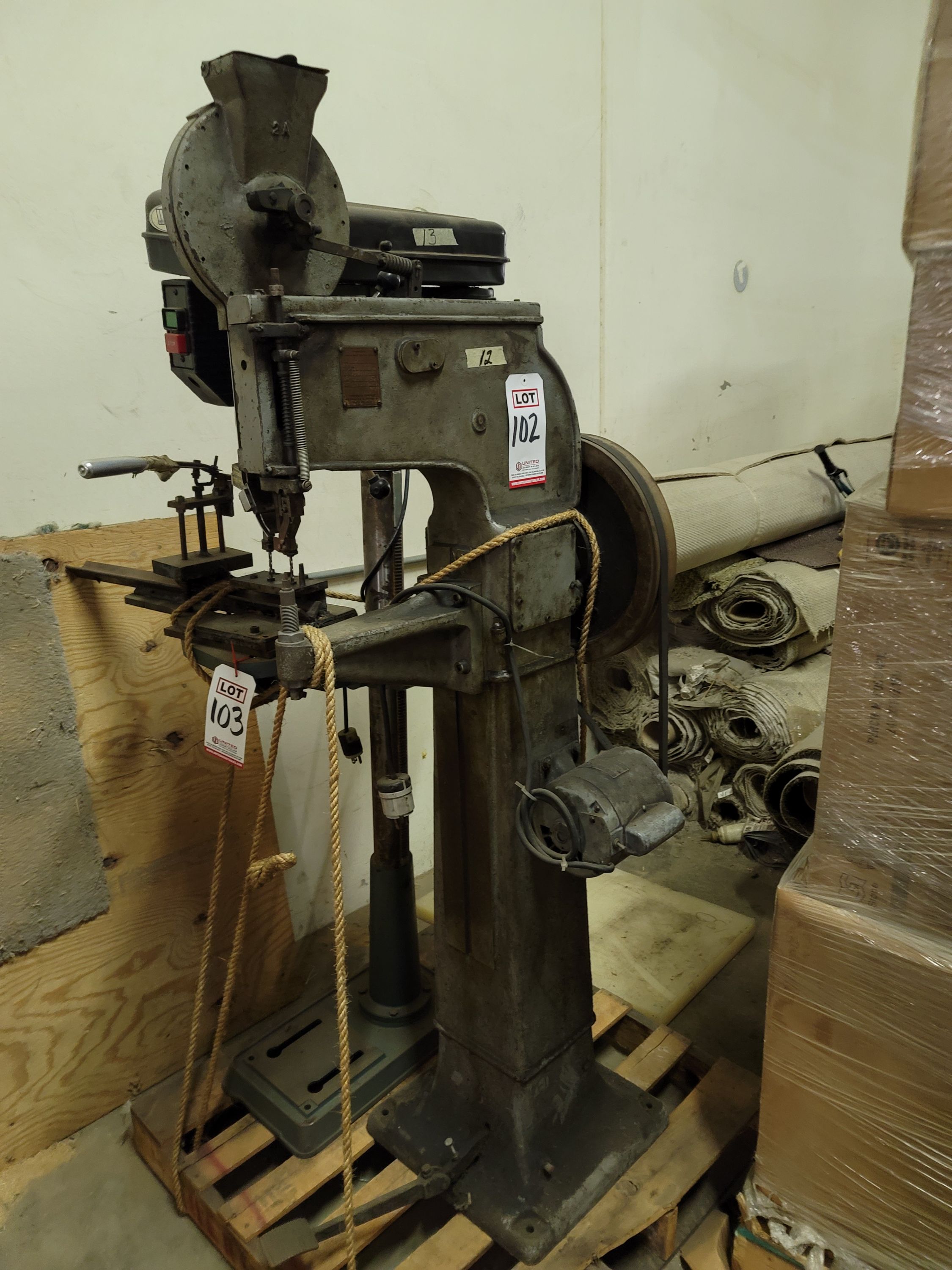 TOWNSEND RIVET SETTING MACHINE, MODEL 75-110-102