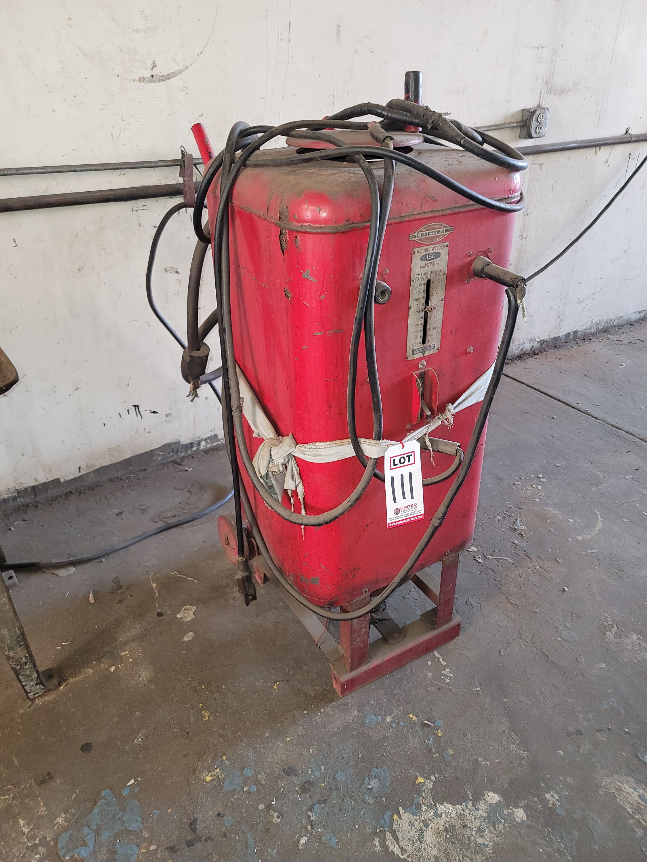 VINTAGE CRAFTSMAN AC ARC WELDER, 150 AMPERES WELDING CURRENT-111