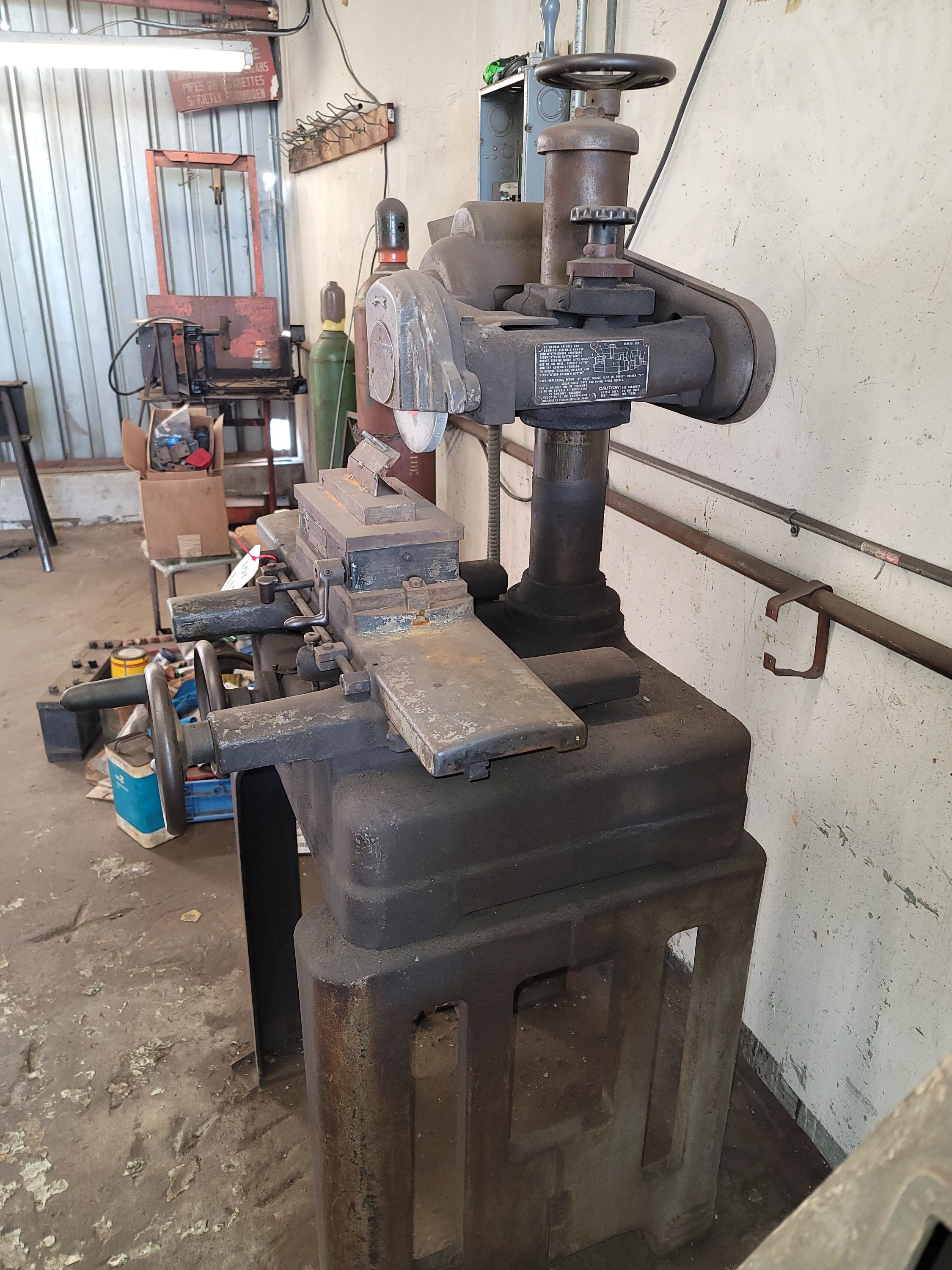 DELTA-MILWAUKEE TOOLMAKER SURFACE GRINDER, W/ BROWN & SHARPE PERMANENT MAGNETIC CHUCK-113