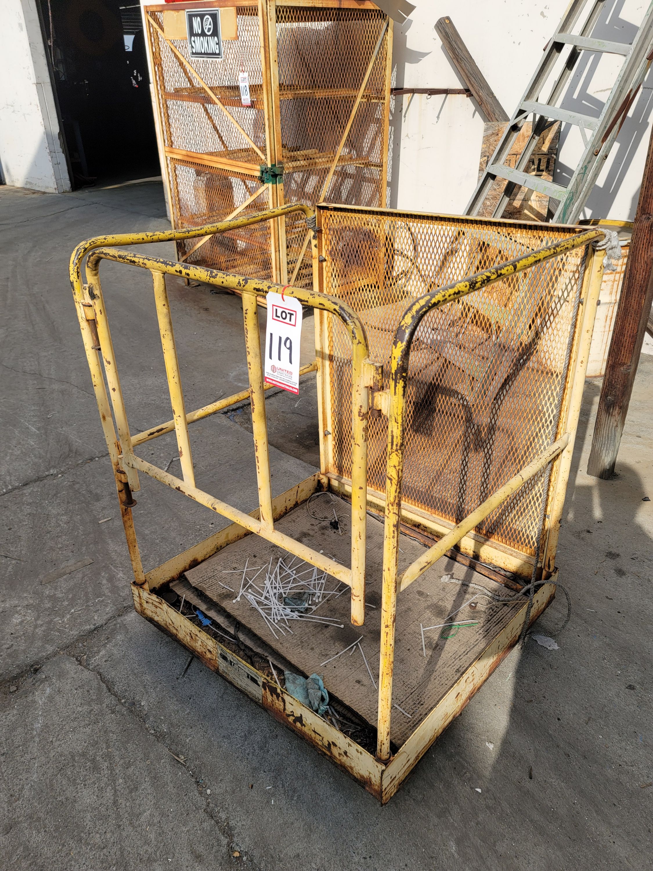 FORKLIFT MAN CAGE/MAINTENANCE PLATFORM, 3' X 3'-119