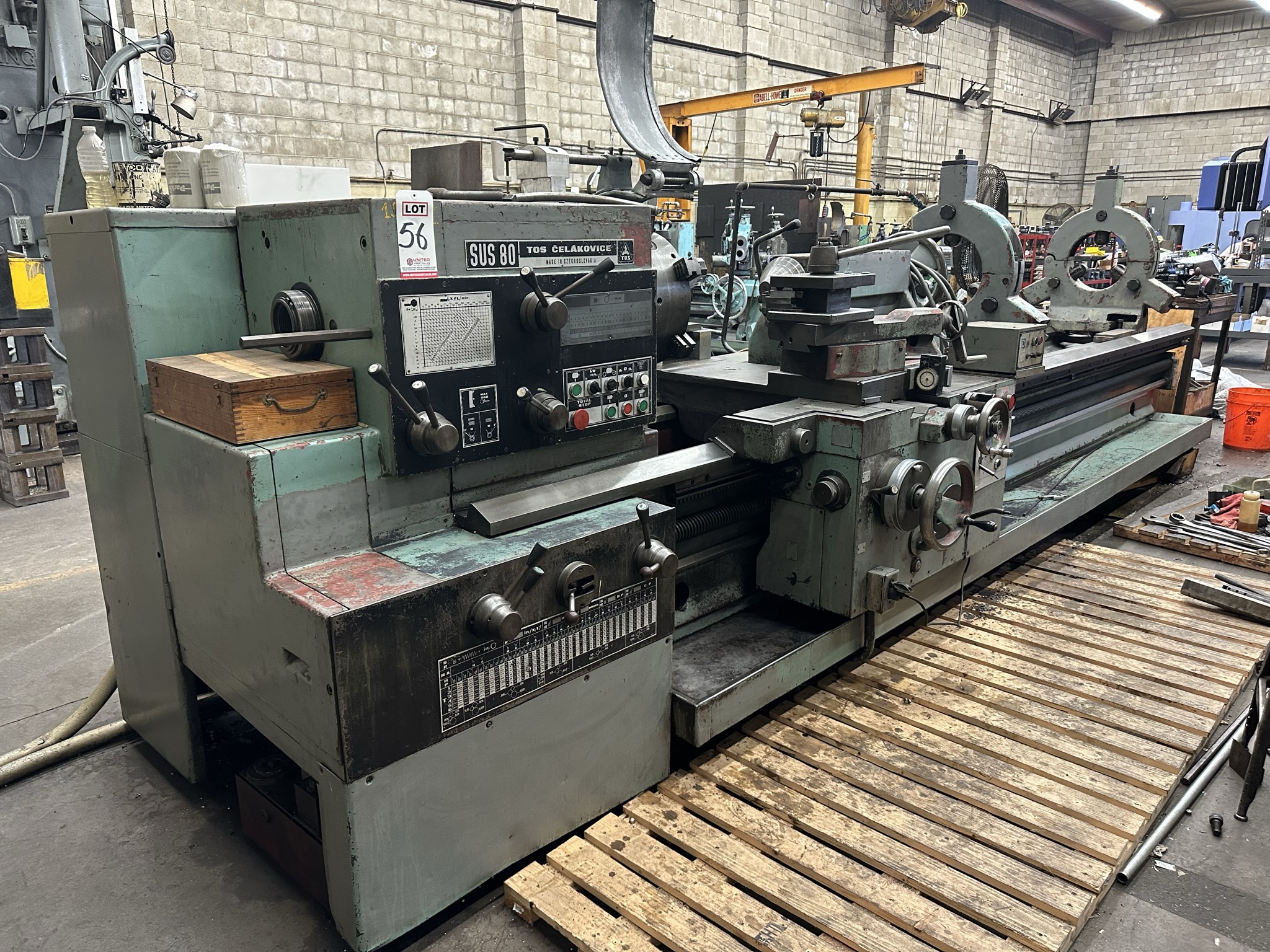 TOS SUS 80 LATHE, 32" X 130" CC, 15" 6-JAW CHUCK, TAILSTOCK, (2) STEADY RESTS, DUPLOMATIC TA-175 TRACING ATTACHMENT, 3-1/4" THROUGH HOLE-56