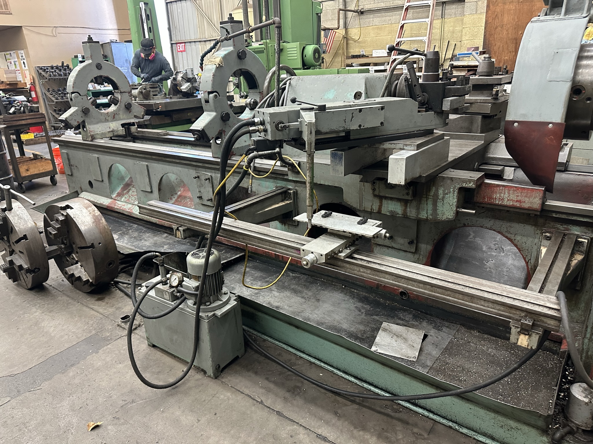 TOS SUS 80 LATHE, 32" X 130" CC, 15" 6-JAW CHUCK, TAILSTOCK, (2) STEADY RESTS, DUPLOMATIC TA-175 TRACING ATTACHMENT, 3-1/4" THROUGH HOLE-56