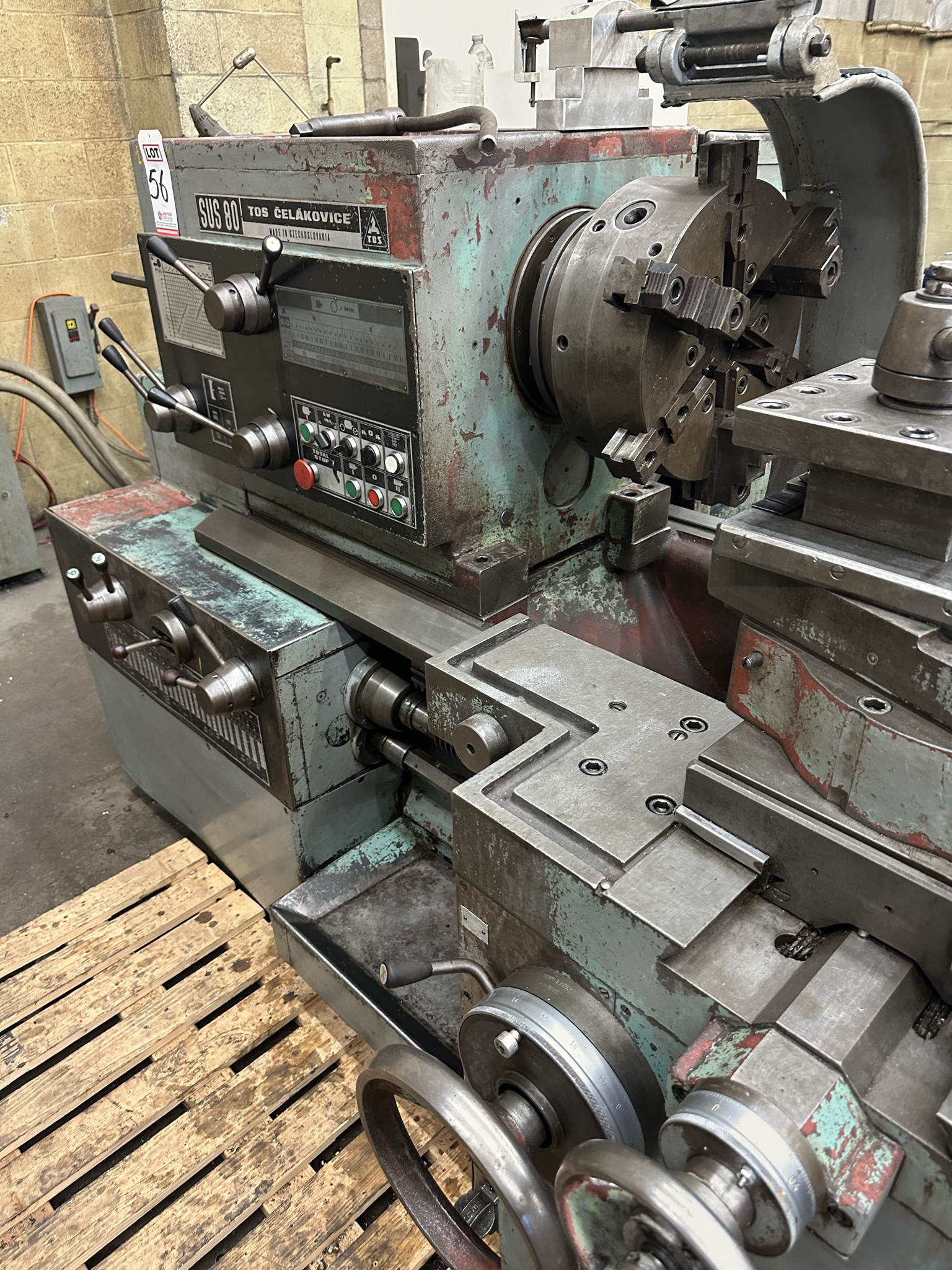 TOS SUS 80 LATHE, 32" X 130" CC, 15" 6-JAW CHUCK, TAILSTOCK, (2) STEADY RESTS, DUPLOMATIC TA-175 TRACING ATTACHMENT, 3-1/4" THROUGH HOLE-56
