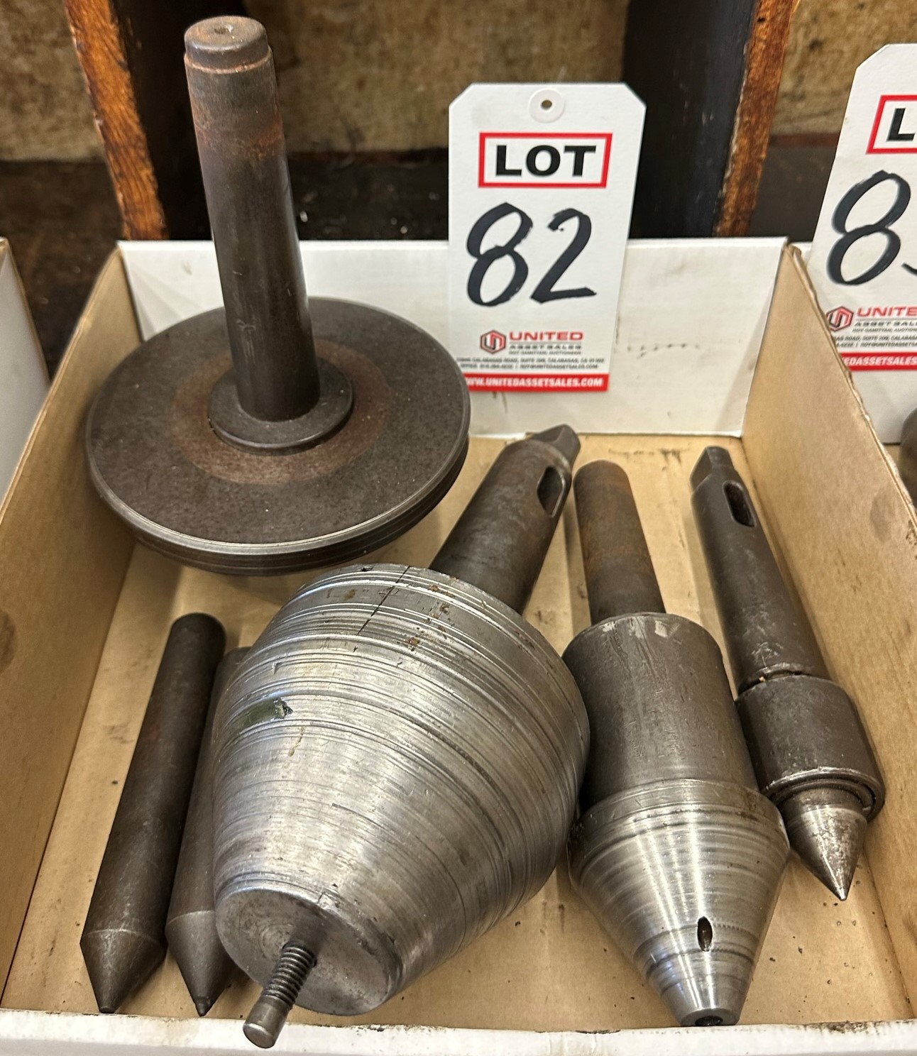 LOT - LATHE CENTERS-82