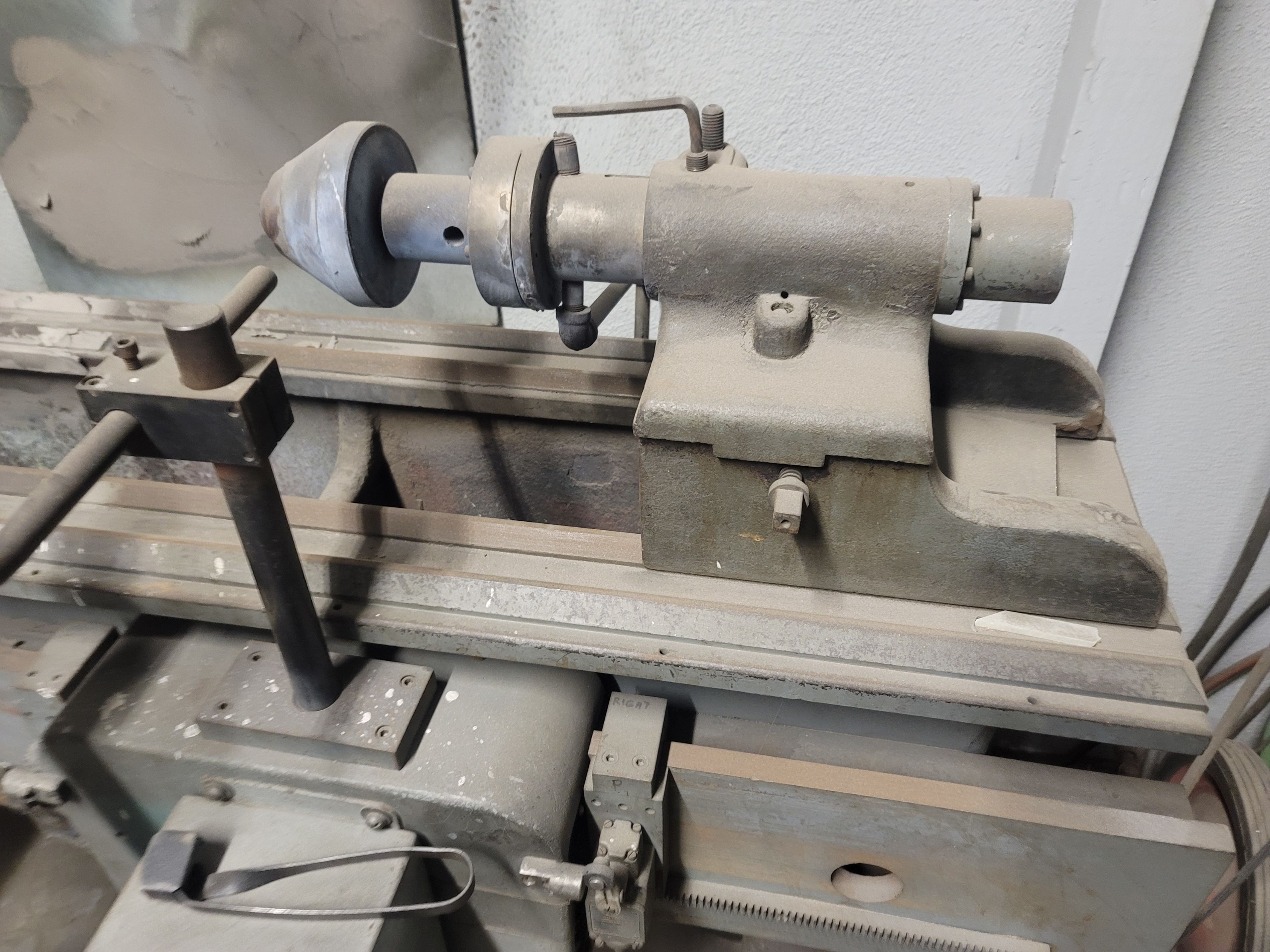 S.W. PUTNAM ENGINE LATHE, 9" 3-JAW CHUCK, TAILSTOCK-379