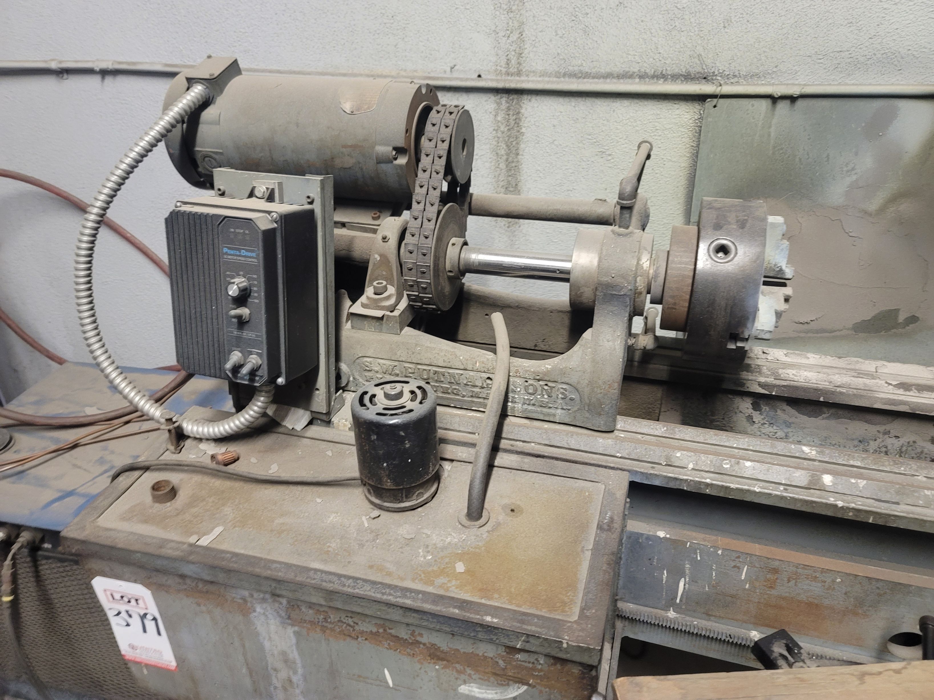 S.W. PUTNAM ENGINE LATHE, 9" 3-JAW CHUCK, TAILSTOCK-379
