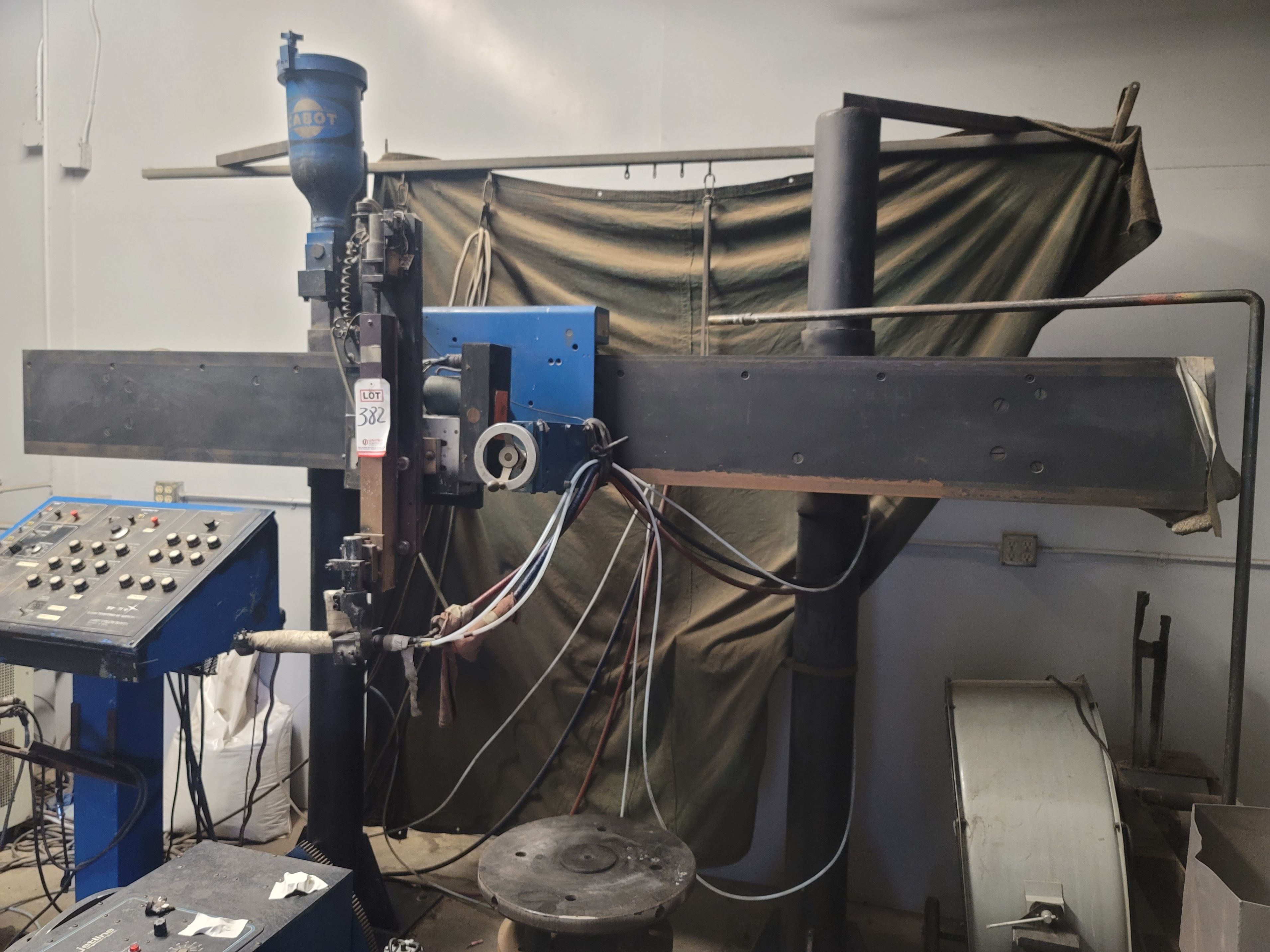 STELLITE PLASMA TRANSFERRED ARC WELDING SYSTEM FOR APPLICATION OF HARDFACING, W/ STELLITE PTA SYSTEM 300, NESLAB CFT-150 REFRIGERATED RECIRCULATOR-382