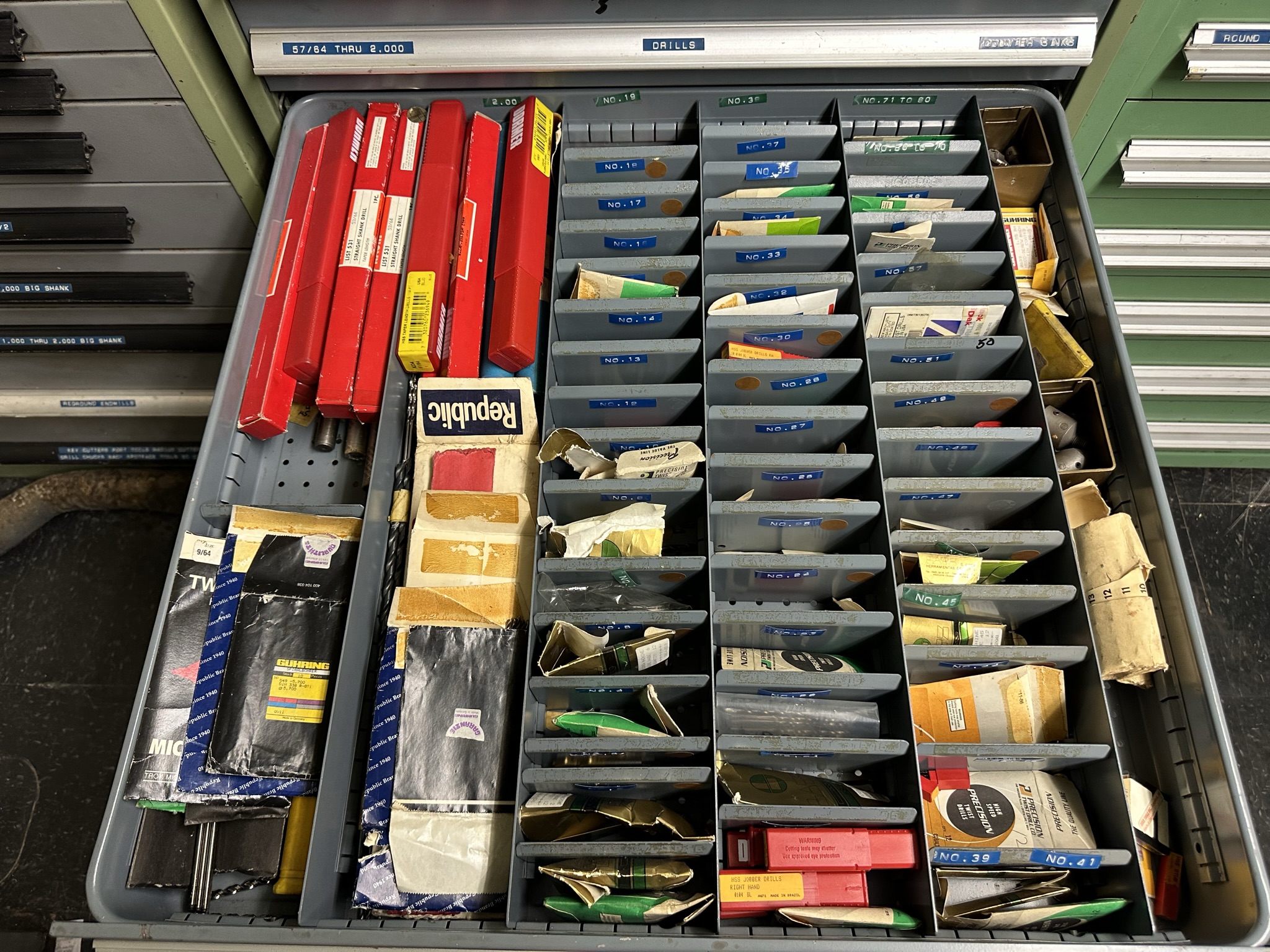 WATERLOO 9-DRAWER TOOL CABINET, W/ CONTENTS OF TOOLING, TO INCLUDE: DRILLS, TAPS, DIES, ETC.-490