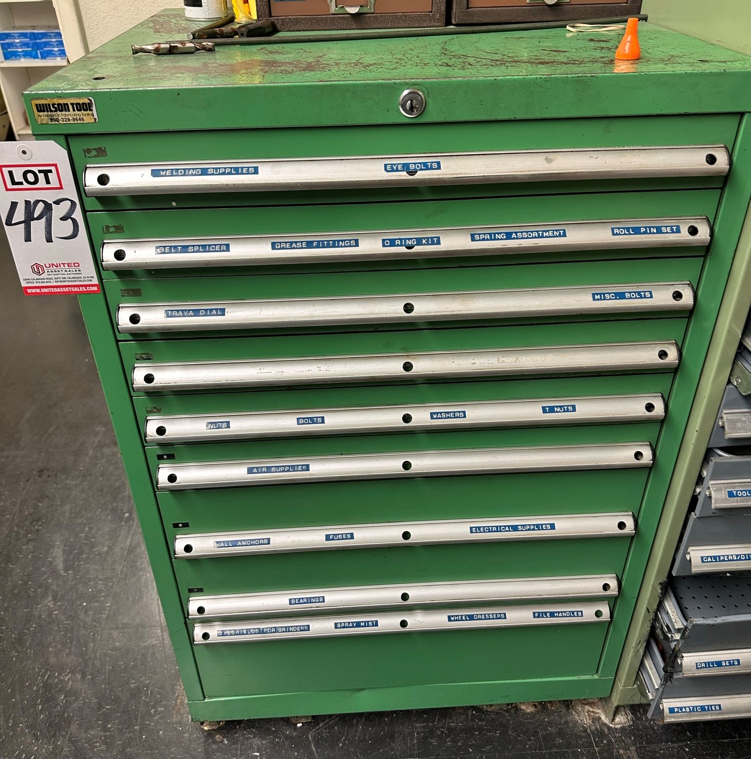 9-DRAWER TOOL CABINET, W/ CONTENTS, TO INCLUDE: CAP SCREWS, BRASS AIR FITTINGS, GRINDING WHEEL DRESSERS, ETC.-493