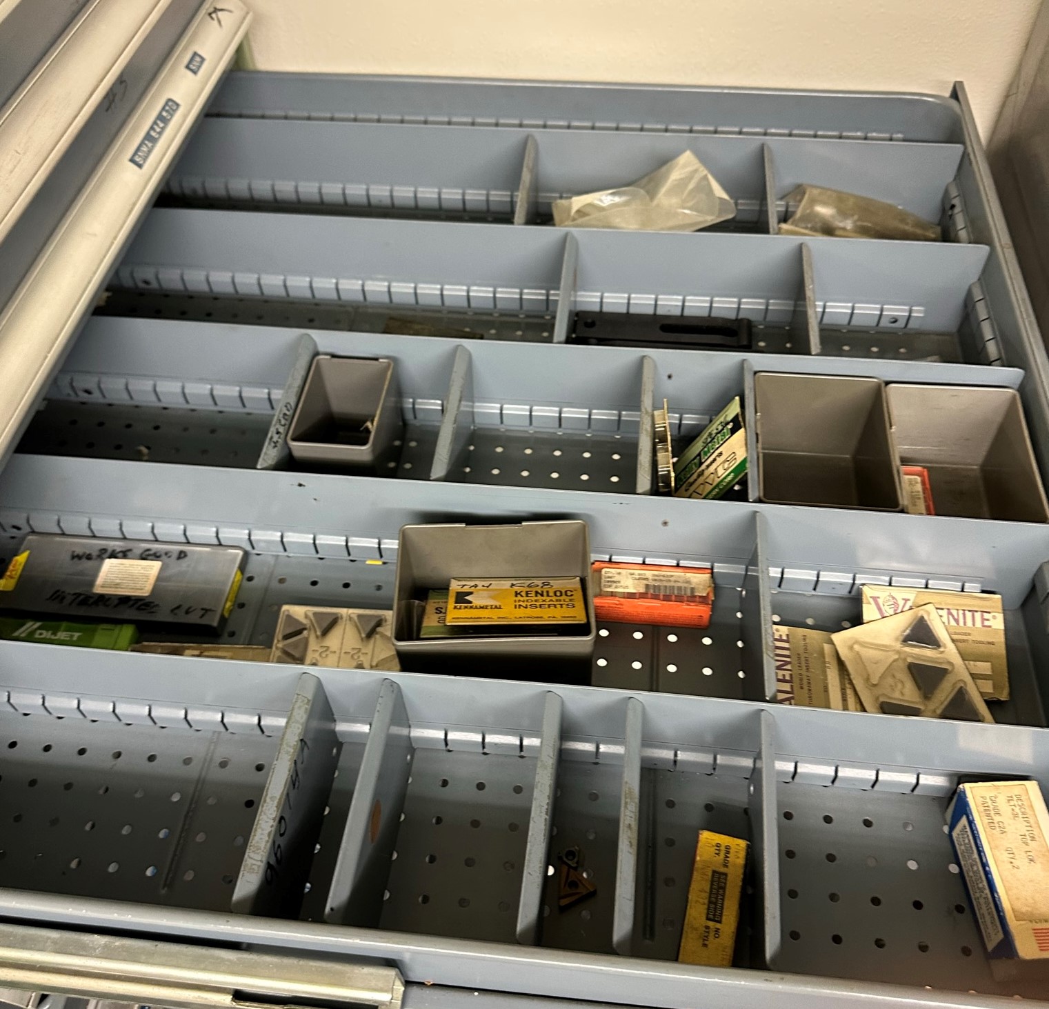 WATERLOO 13-DRAWER TOOL CABINET, W/ CONTENTS, TO INCLUDE: HARDWARE, MISC. TOOL & MAINTENANCE ITEMS-494