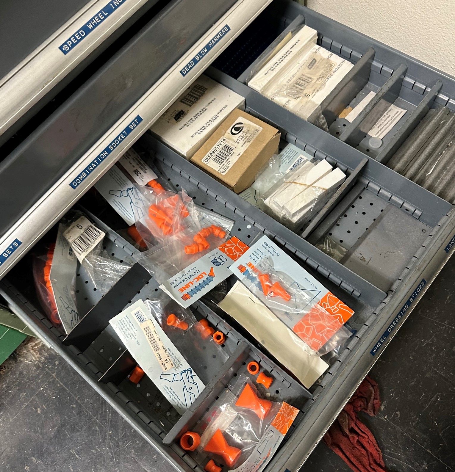 WATERLOO 13-DRAWER TOOL CABINET, W/ CONTENTS, TO INCLUDE: HARDWARE, MISC. TOOL & MAINTENANCE ITEMS-494